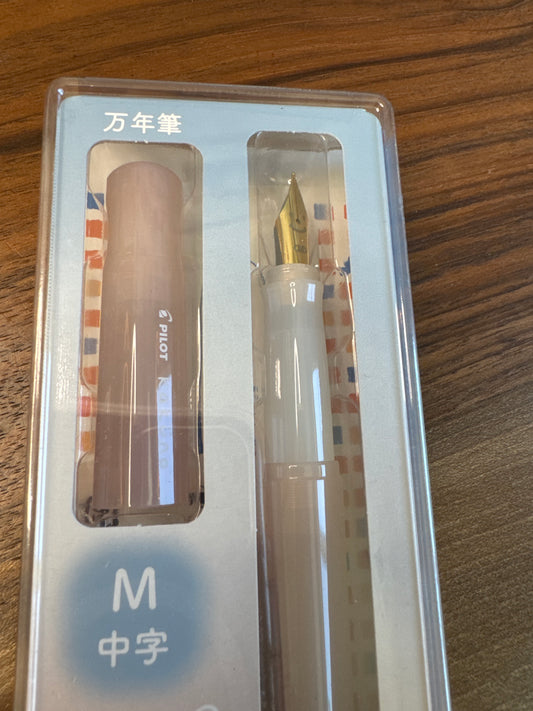 Pilot Kakuno Fountain Pen Drowsy Pink