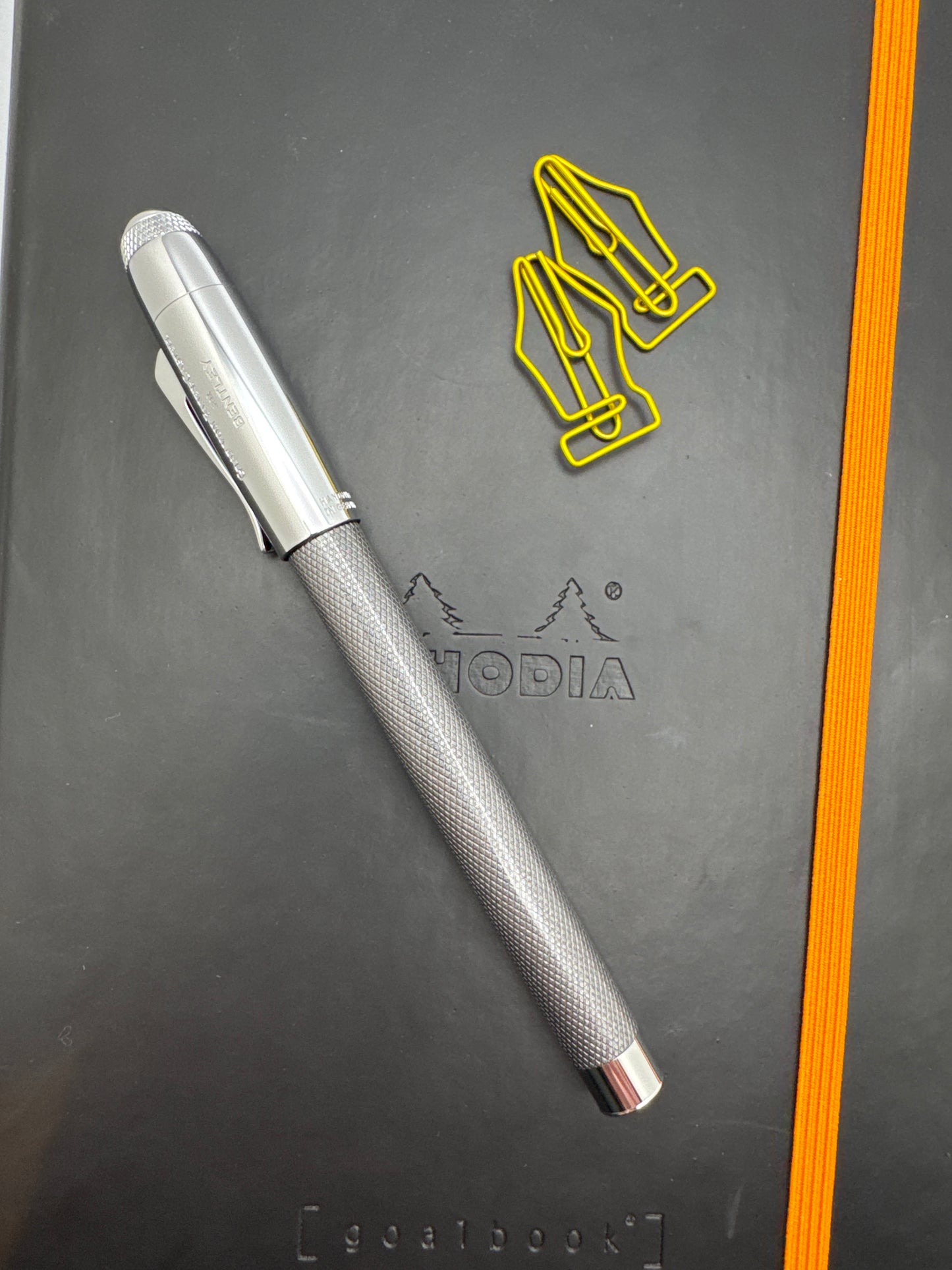 Graf von Faber Castell Bentley Fountain Pen Grey Fine