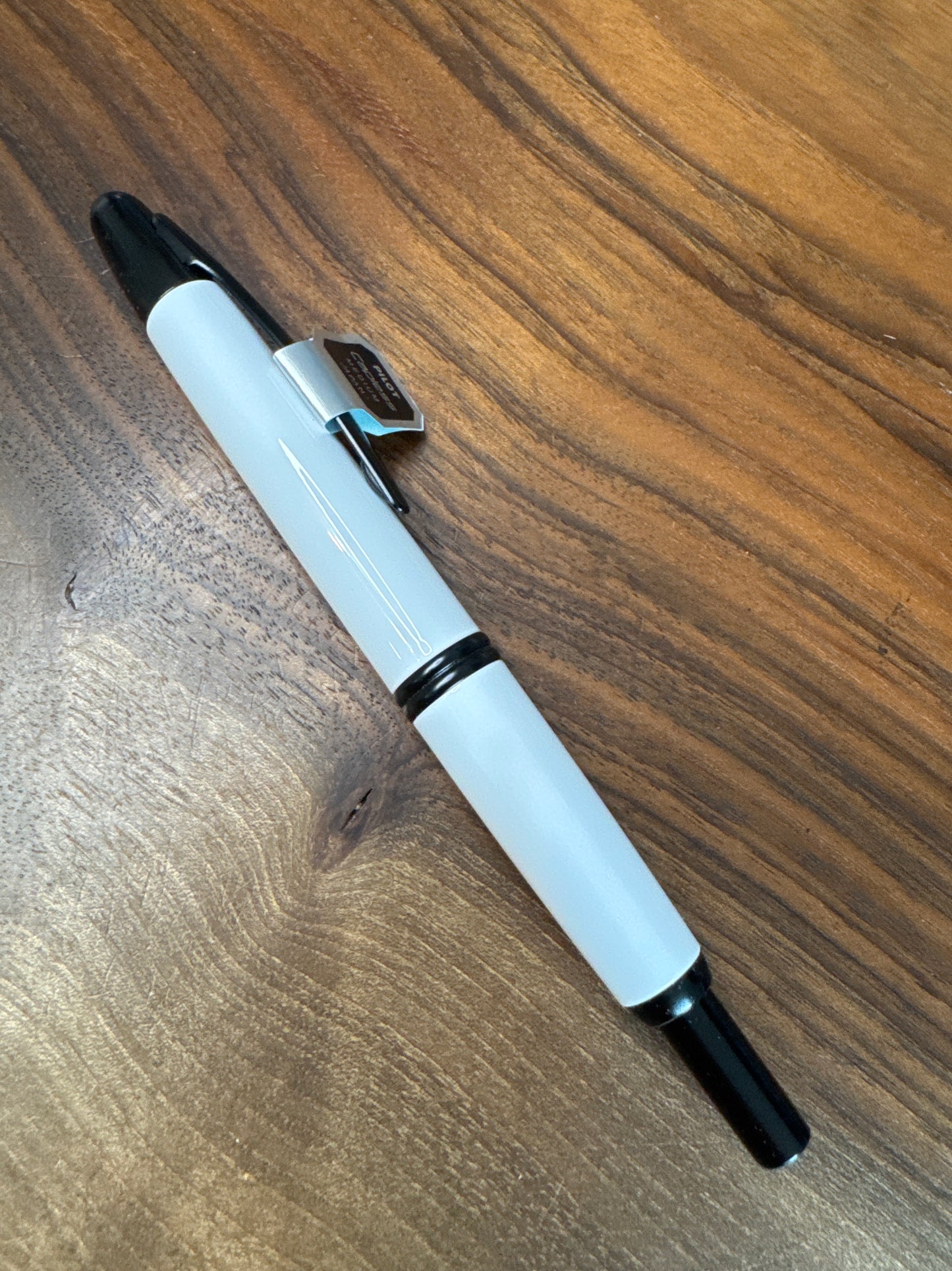 Pilot Vanishing Point Fountain Pen White/Black "Stormtrooper" Medium