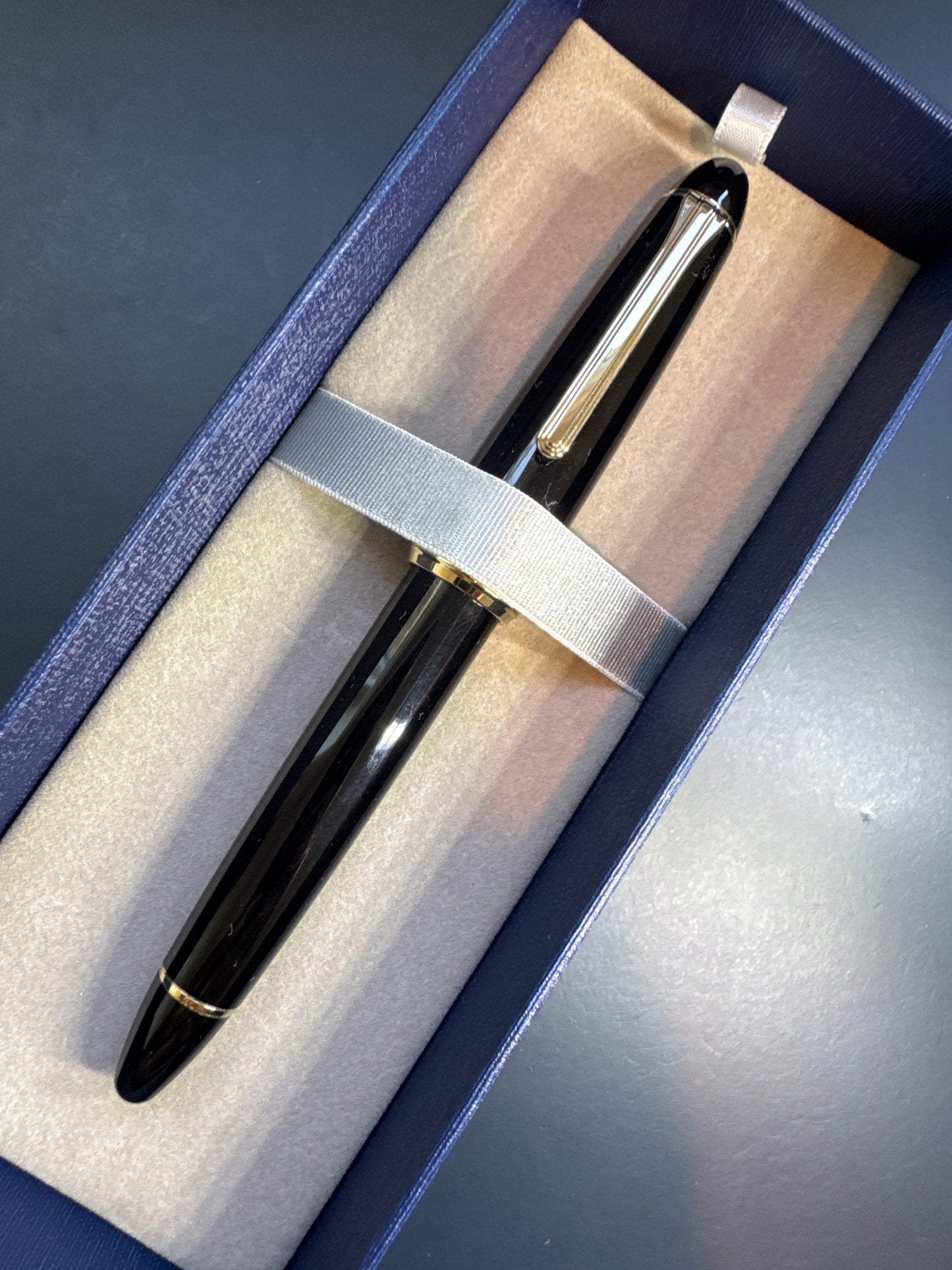 Sailor 1911 Naginata Togi (NMF)21k nib Fountain Pen