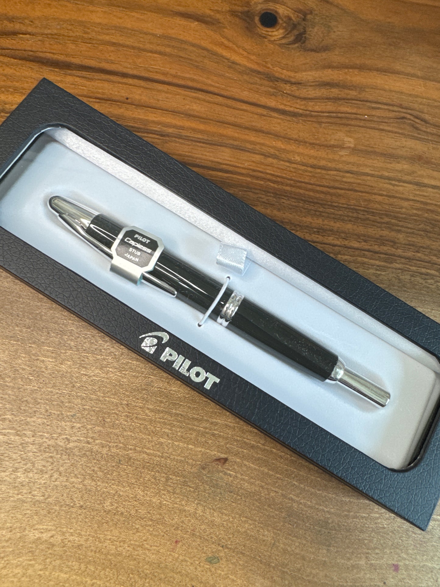 Pilot Vanishing Point Black Fountain Pen Stub