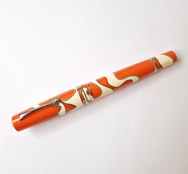 Leonardo Momento Zero Grande 2.0 Fountain Pen Imagination silver trim Medium Nib