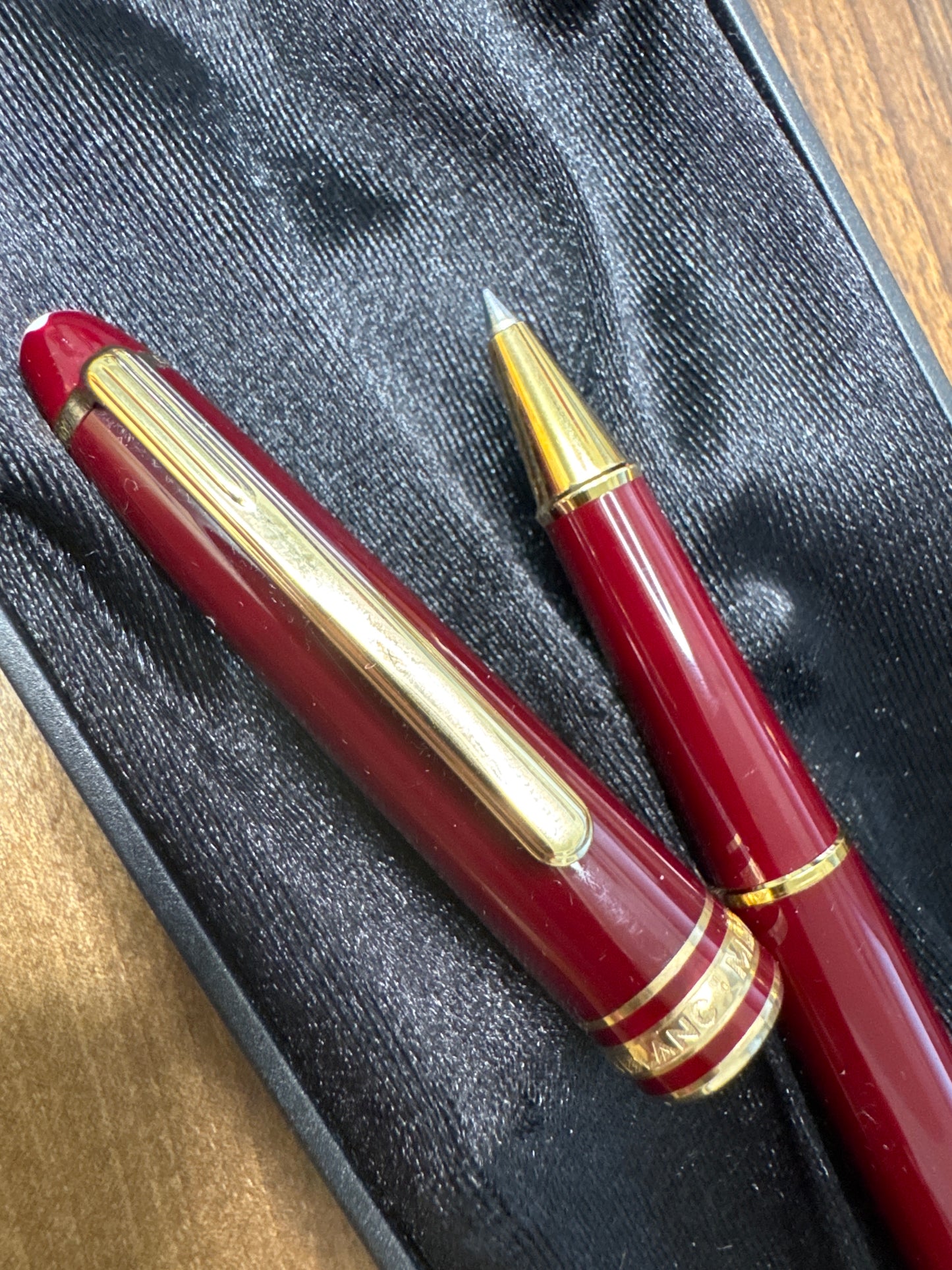 Montblanc 163R Burgundy Roller Ball Pen