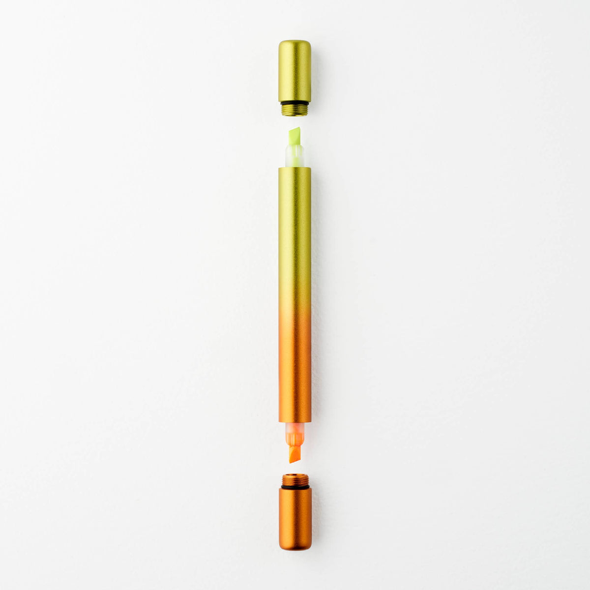 Tom's Studio Ori – the infinitely refillable highlighter: Blue/Green