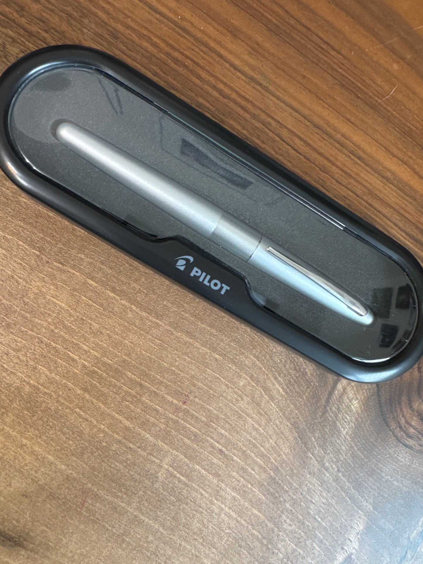 Pilot Metropolitan Silver Fountain Pen Medium