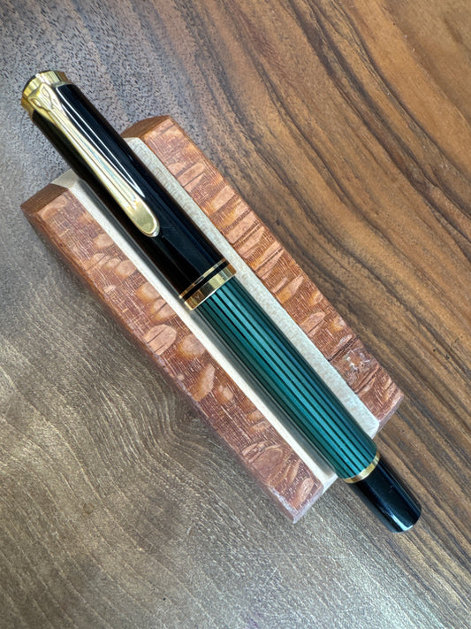 Pelikan M400 1990's Green and Black Fountain Pen OM nib