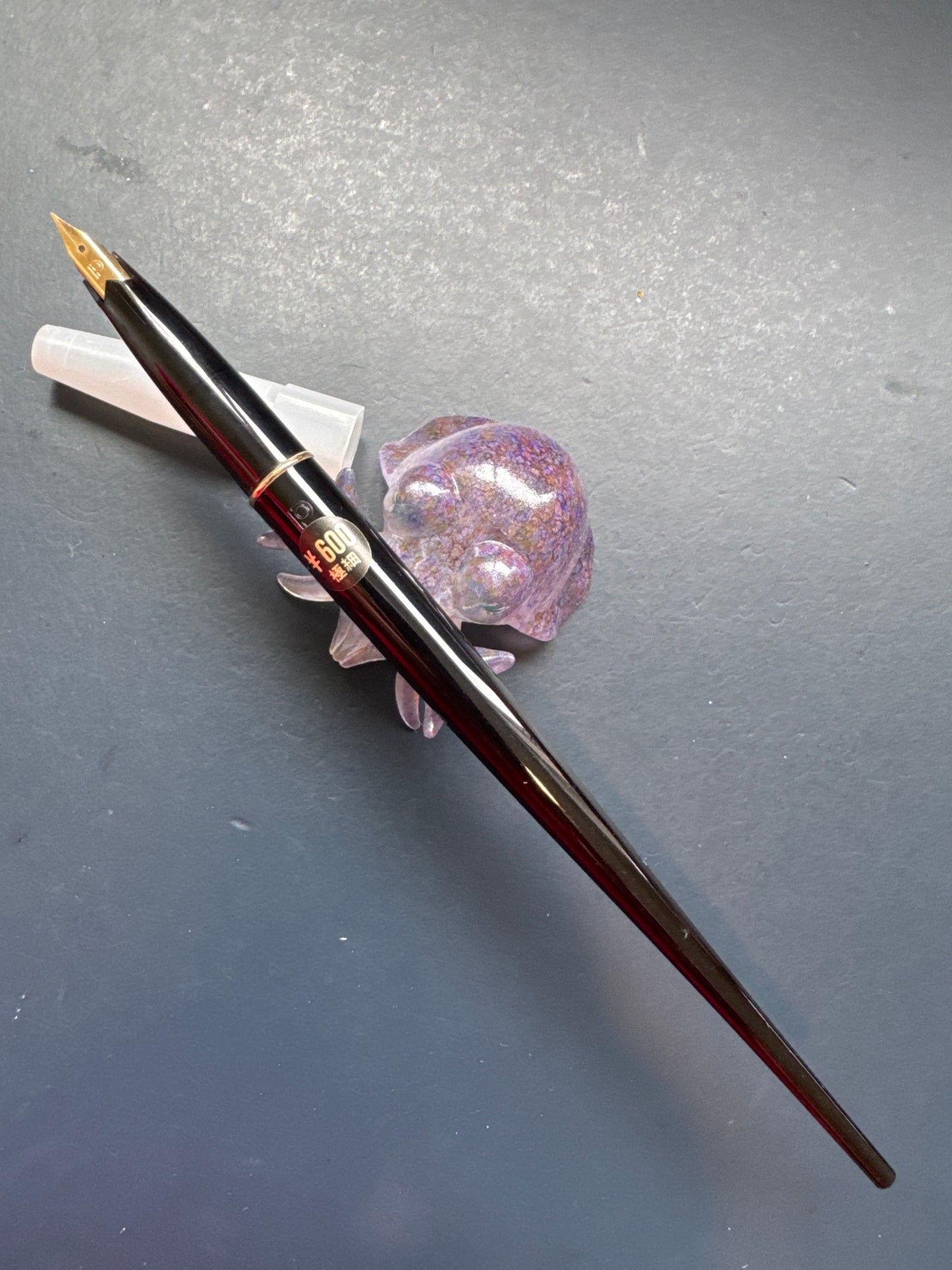 Platinum Carbon Desk Pen EF **NEW STOCK,OLD STYLE**
