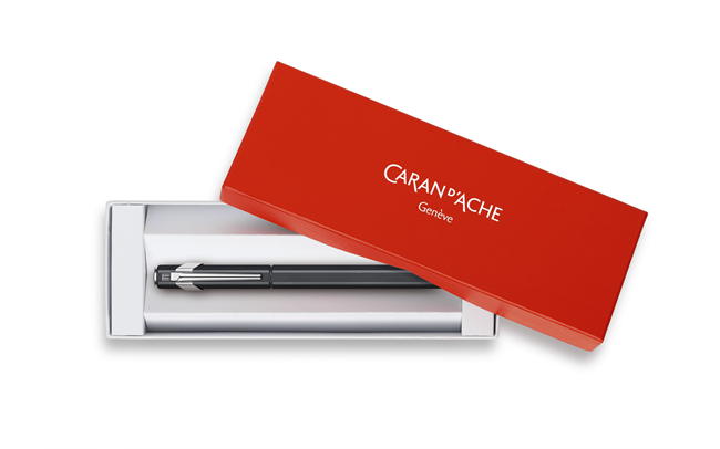 Caran d'Ache Fountain Pen 849™ Metal, Fine Nib Size with Gift Box: Green