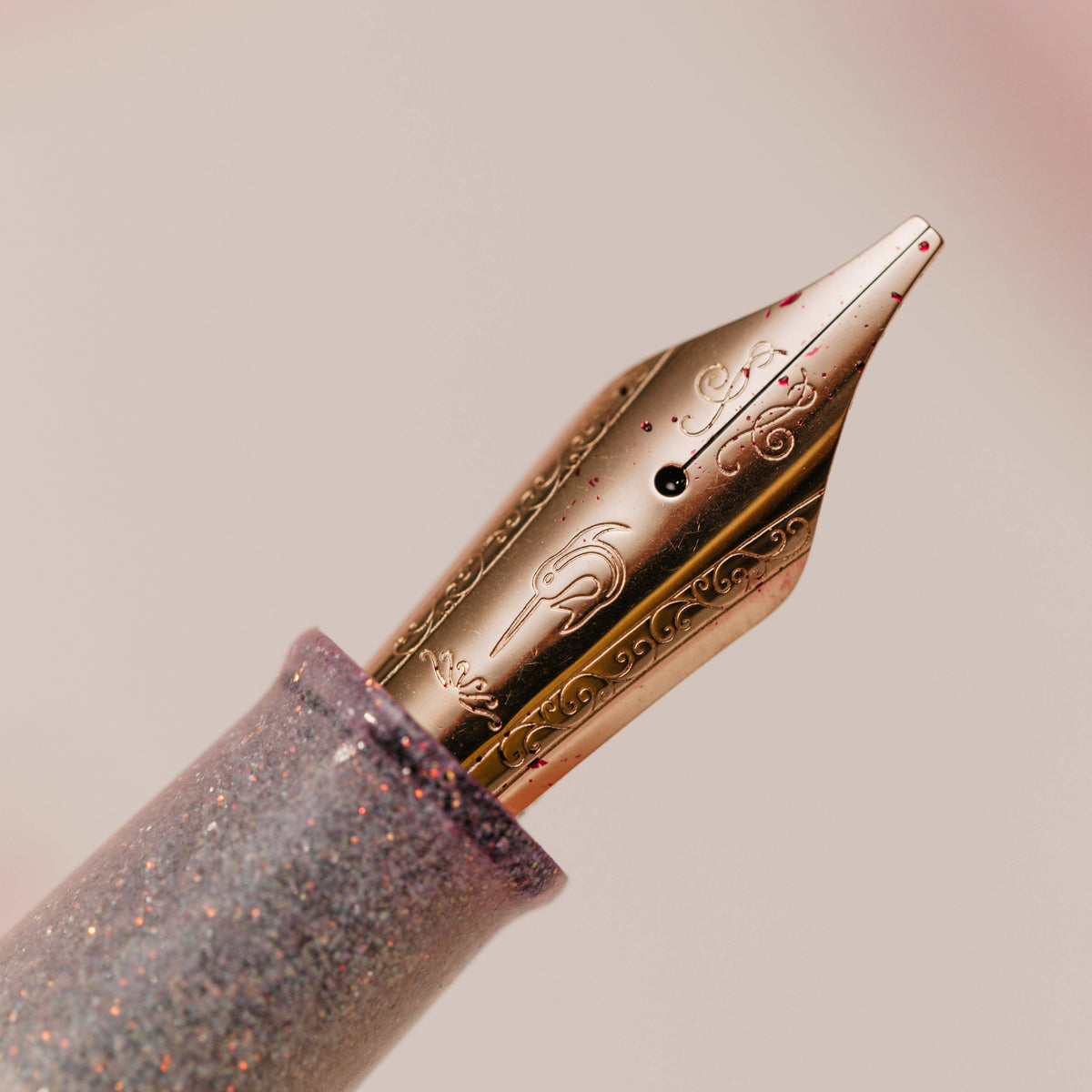 Nahvalur Original Plus Matira Quartz Fountain Pen: Medium
