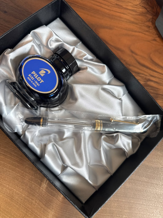 Pilot Custom 823 Clear Barrel Fountain Pen Fine Nib