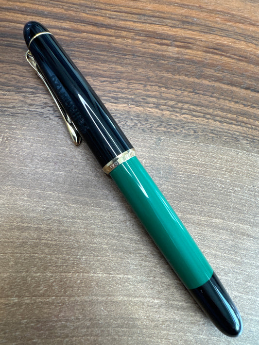 Pelikan 120 Green and Black Fountain Pen