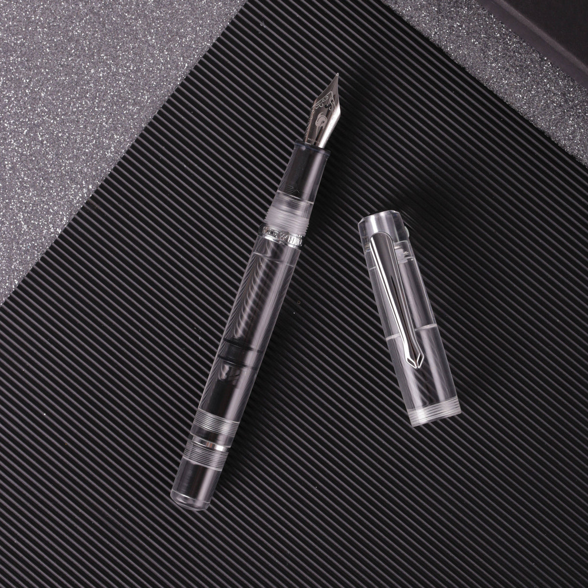 Nahvalur Original Demonstrator Fountain Pen: Fine