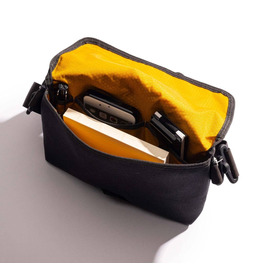 Field Sling: Bumblebee