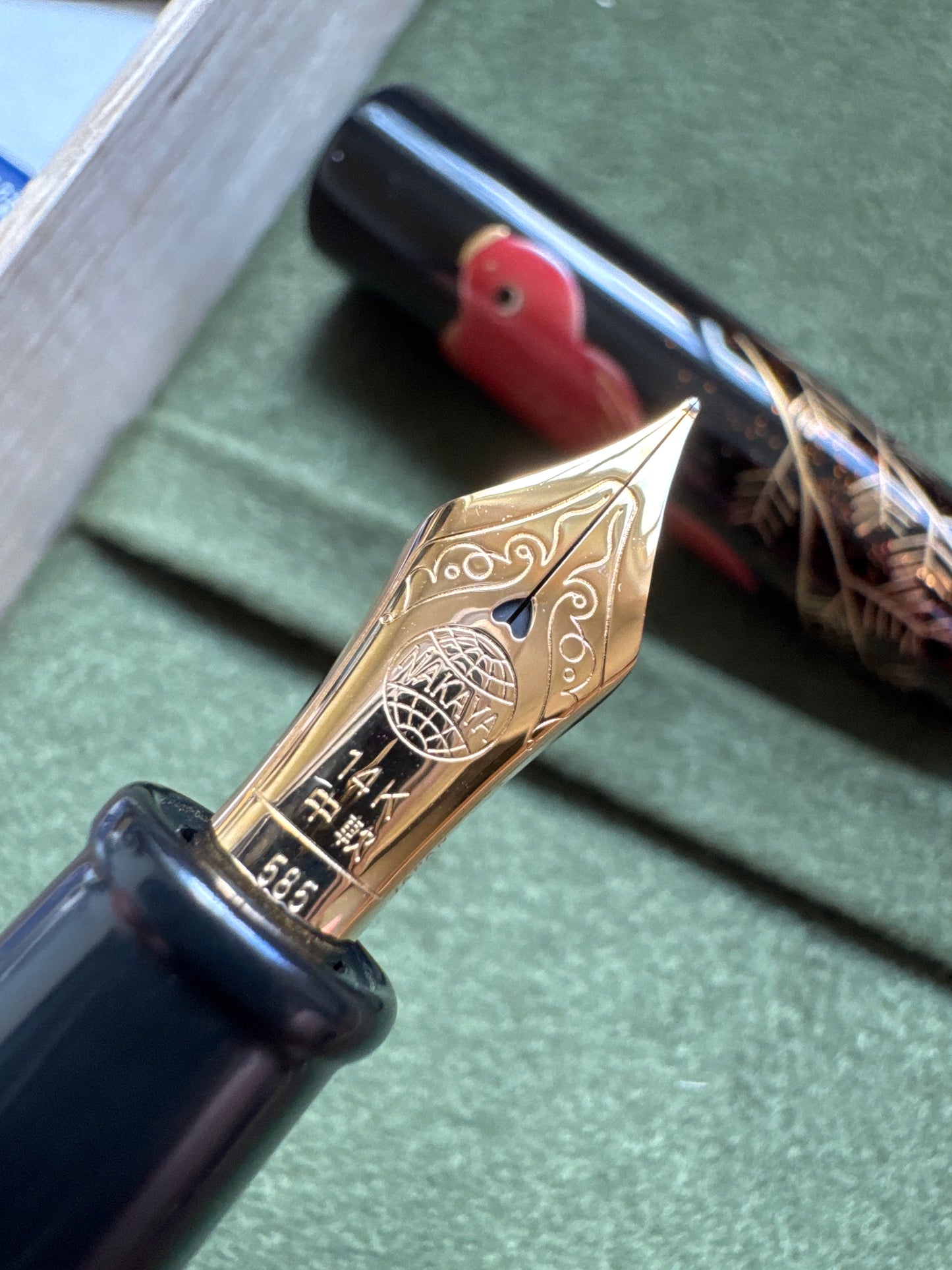 Nakaya Goldfish Maki-e Fountian Pen