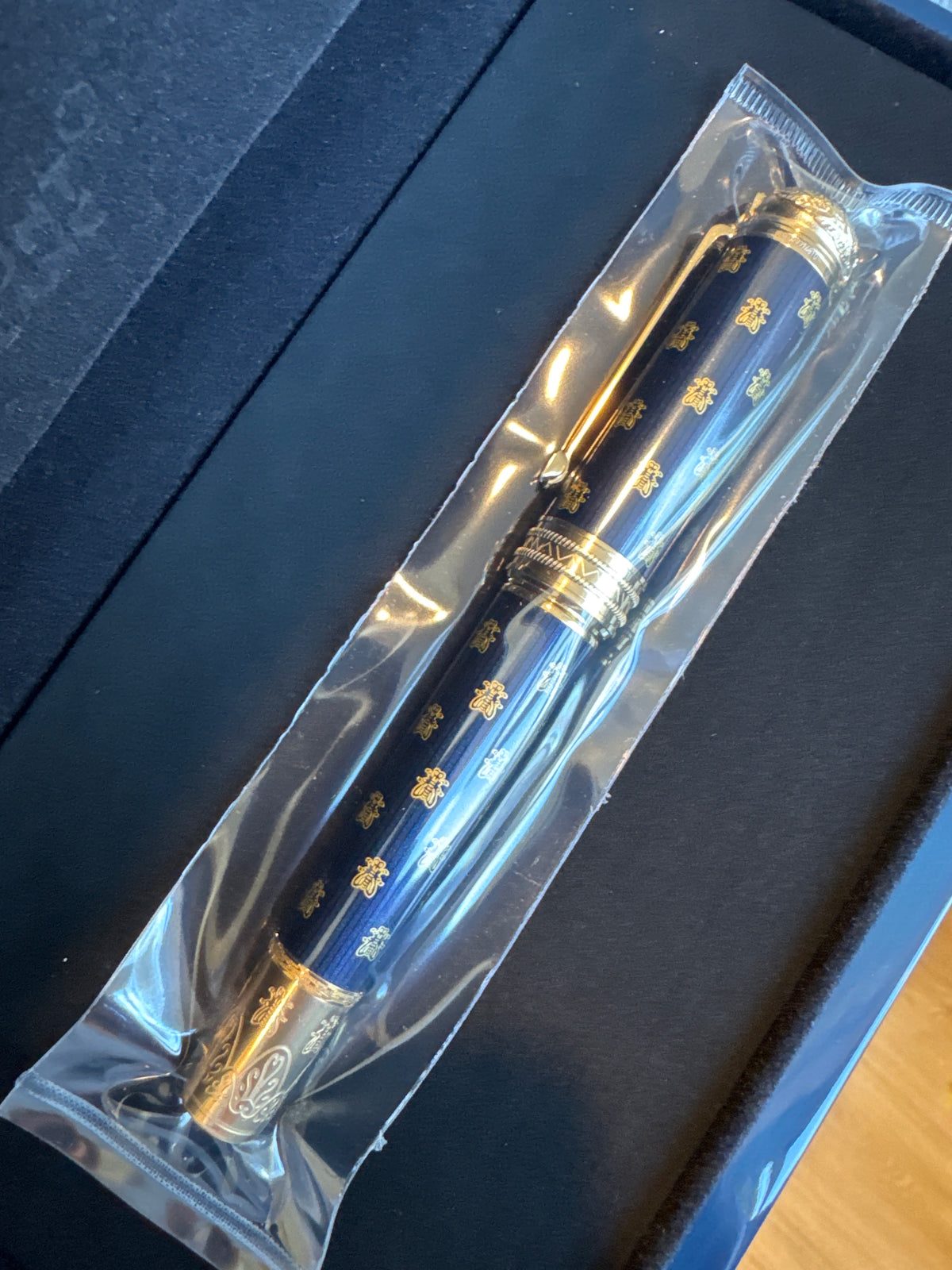 Montblanc Napoleon Patron of Art Fountain Pen-Mint 0777/4810