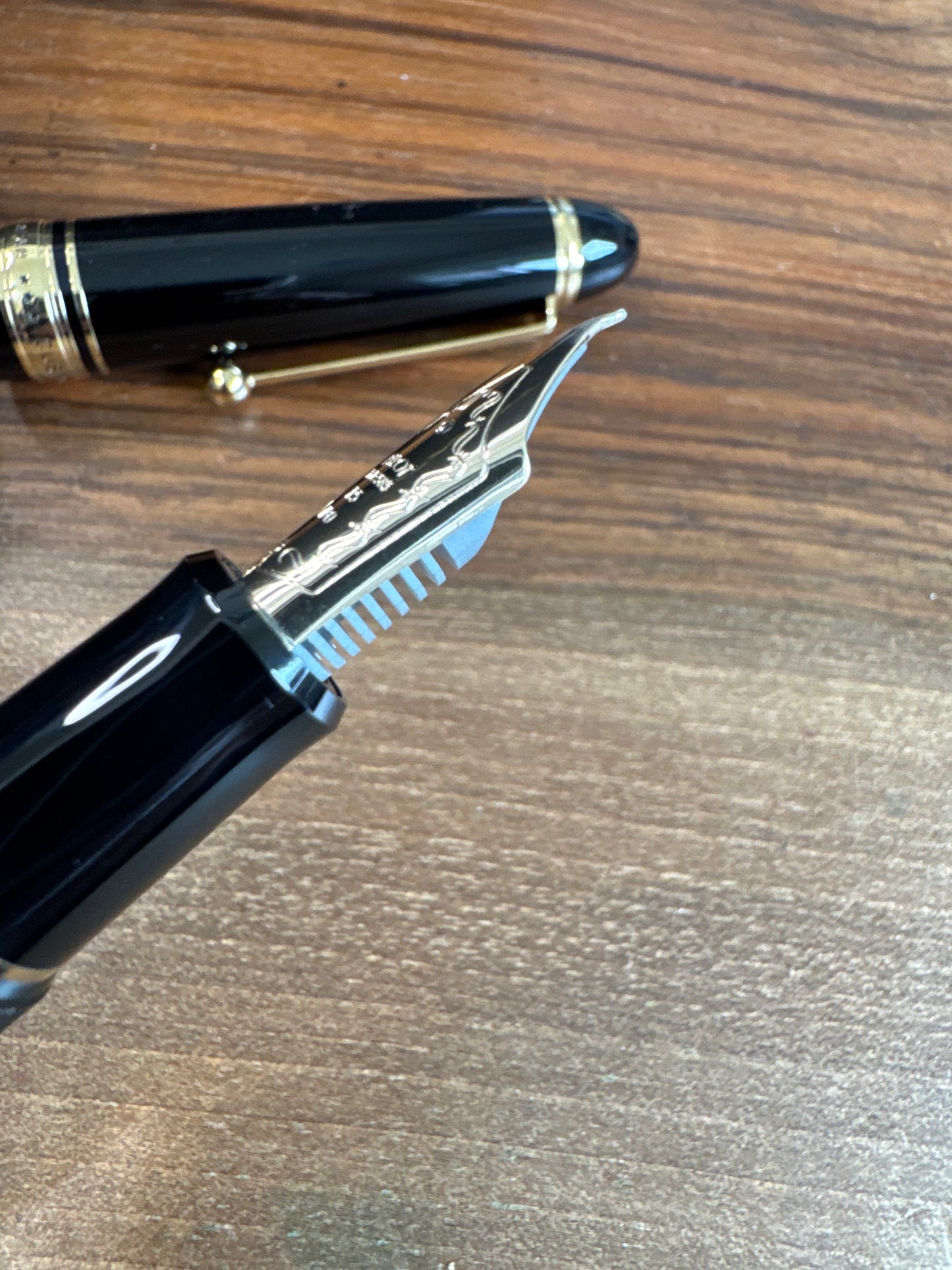 Pilot Custom 743 Fountain Pen Black with POSTING nib