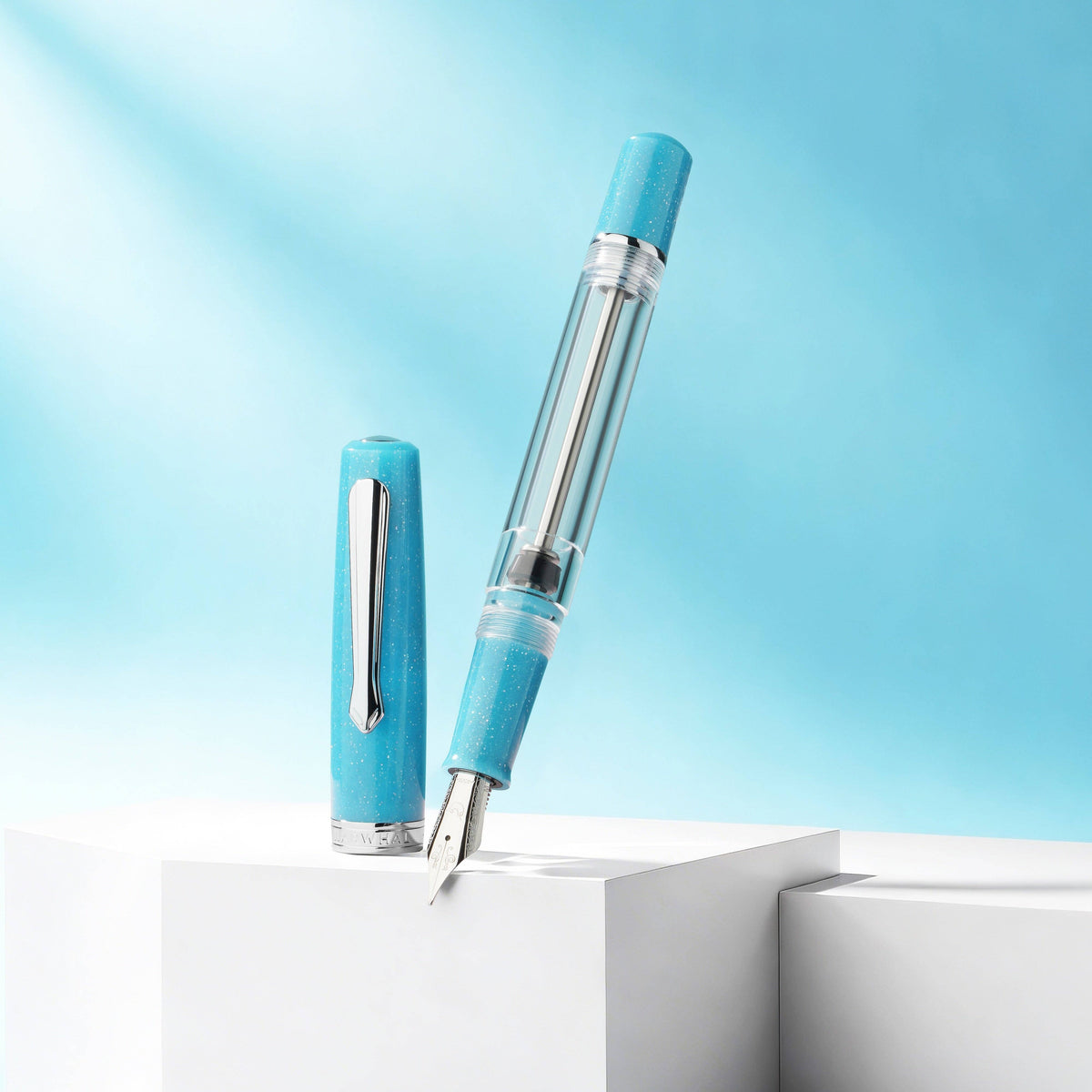 Nahvalur Original Plus Powder Blue Fountain Pen: Medium