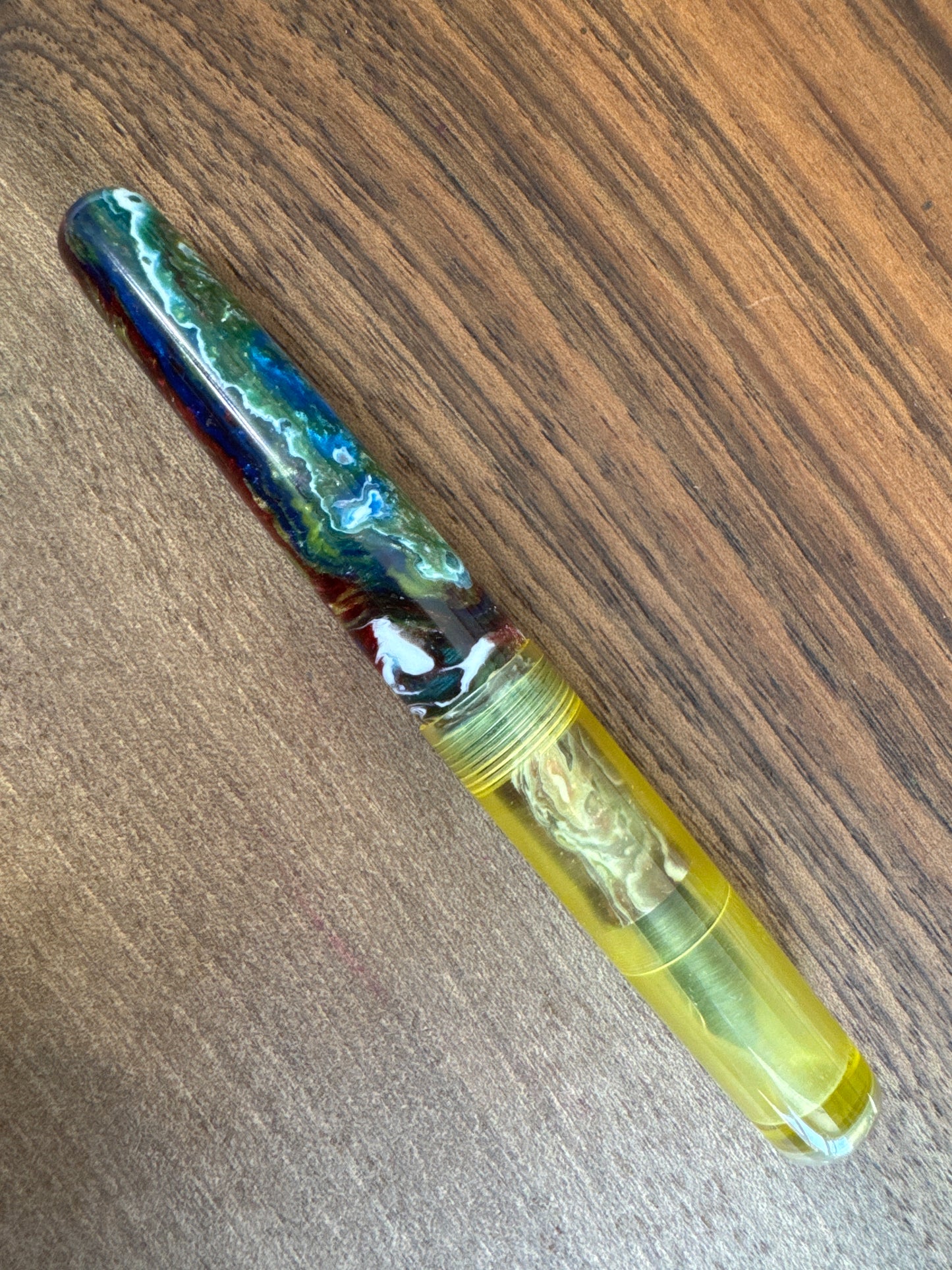 Hinze Pen Co Taschenstift Fountain Pen Atlantis Rising w/acrylic cap