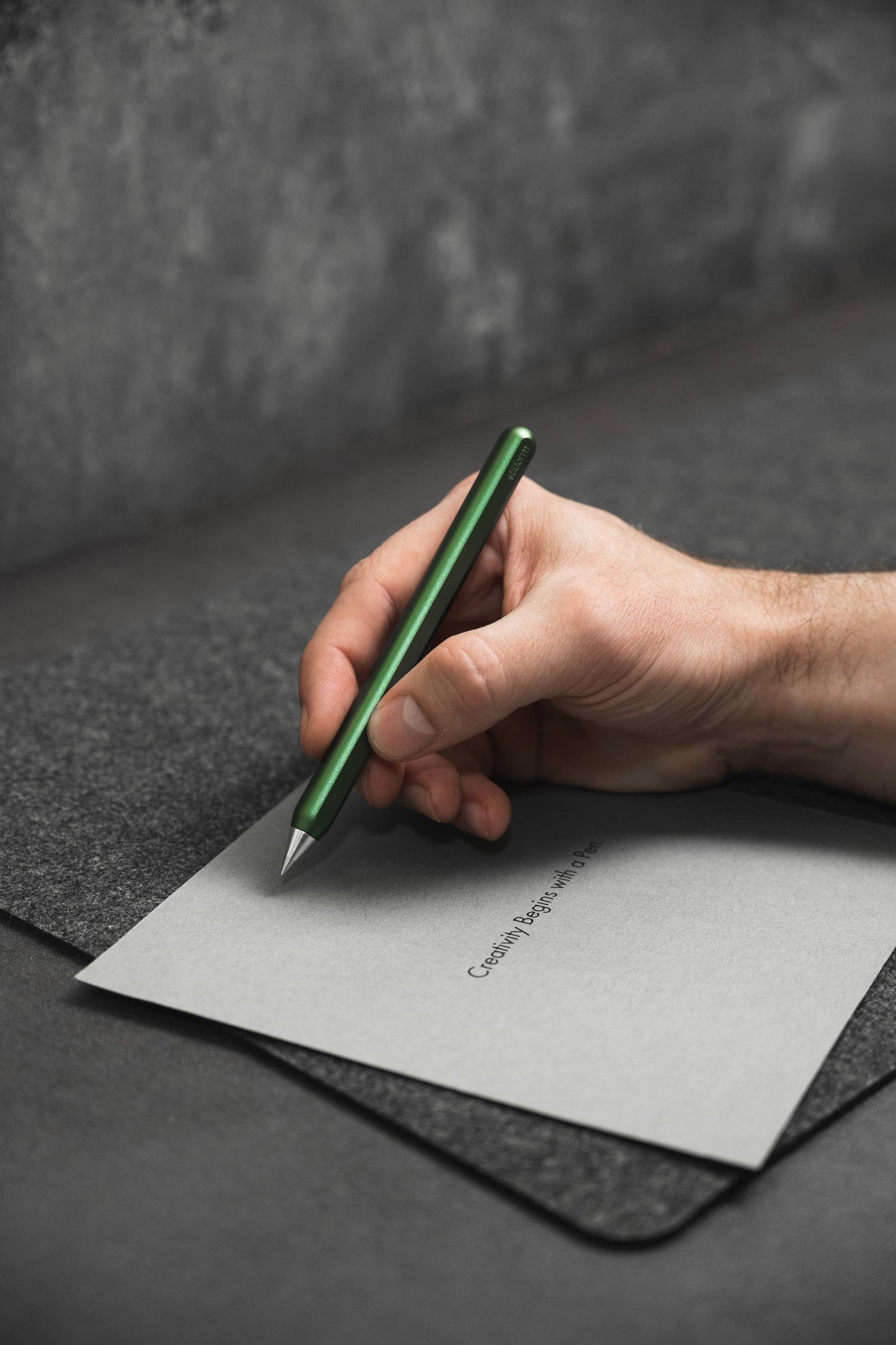 Stilform AEON PURE Pencil - Minimalist Unibody Aluminum Pencil: Aurora Green