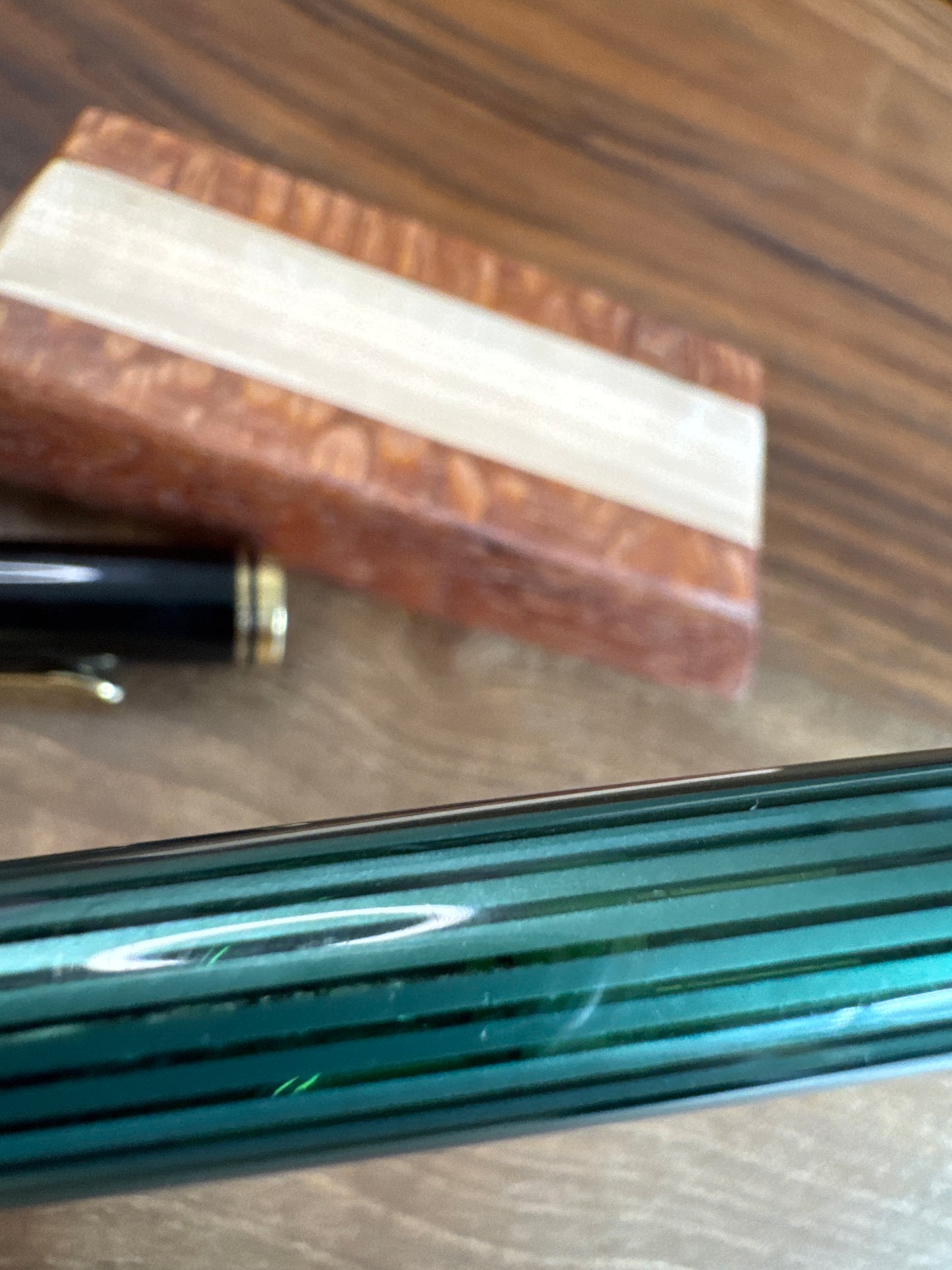 Pelikan M400 1990's Green and Black Fountain Pen OM nib