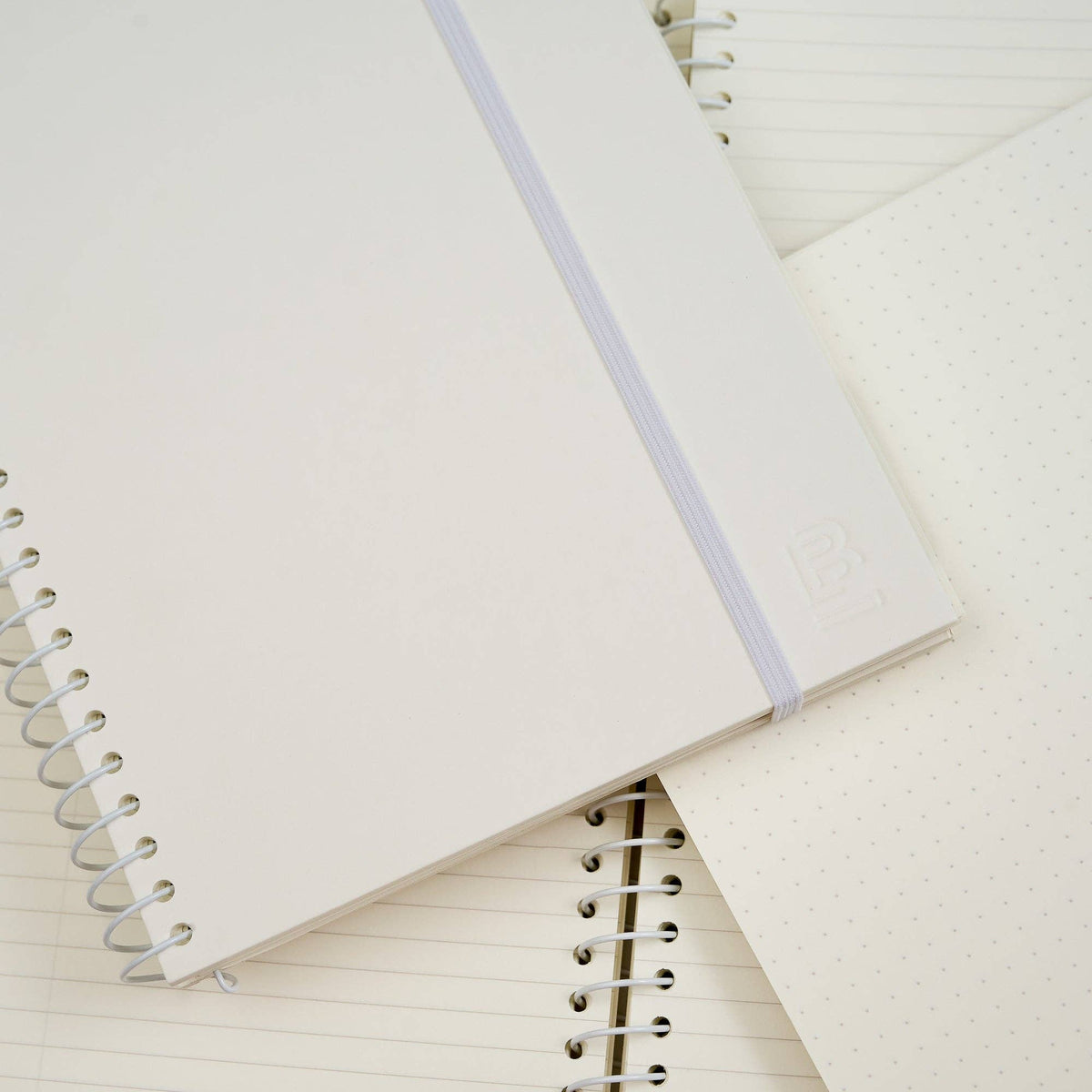 Blackwing A5 Spiral Notebook - White: Blank