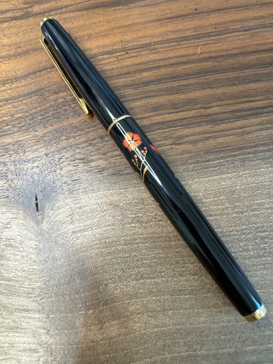 Pilot Deluxe Nadeshiko Hira-Maki-E Fountain Pen