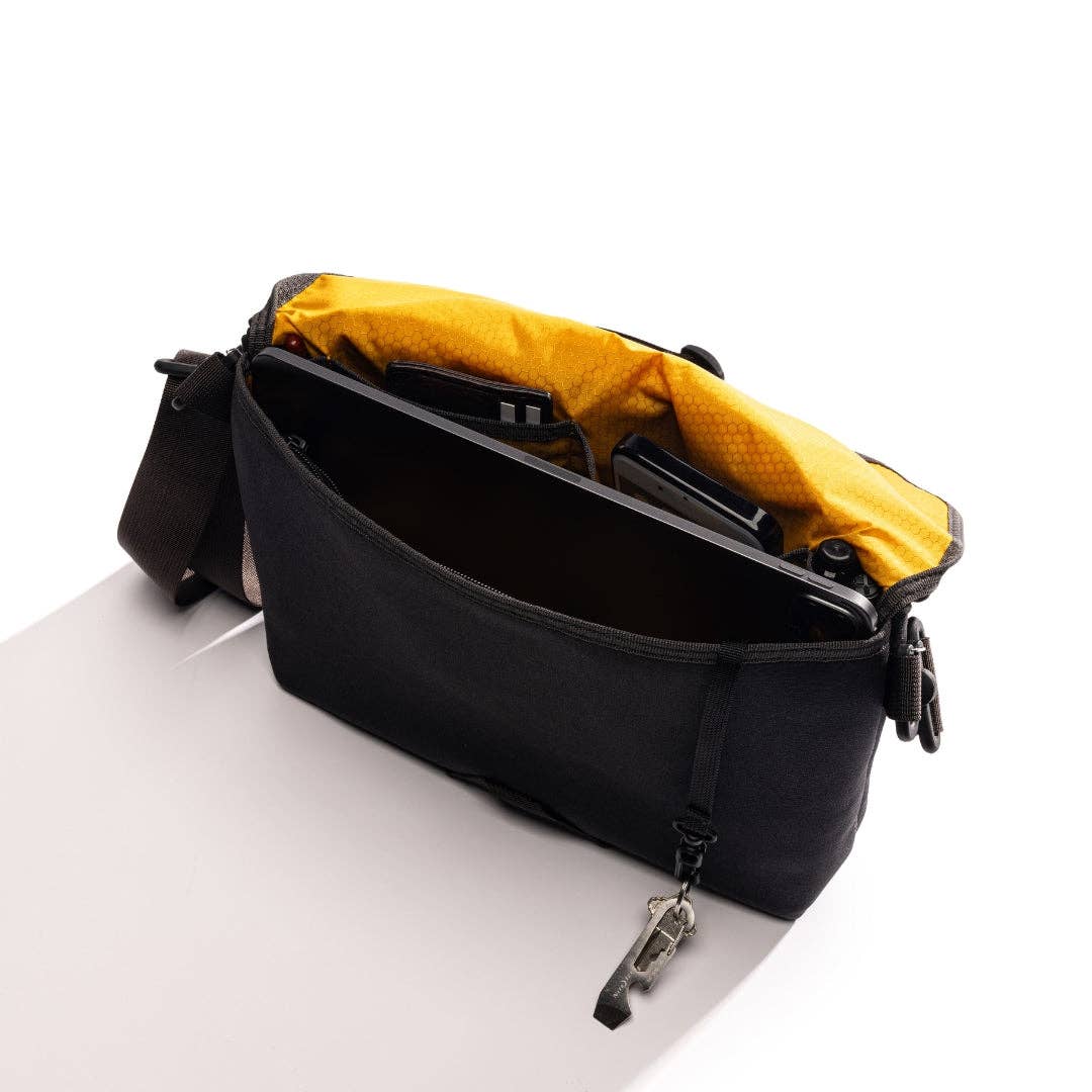 Lochby Field Sling Plus: Bumblebee