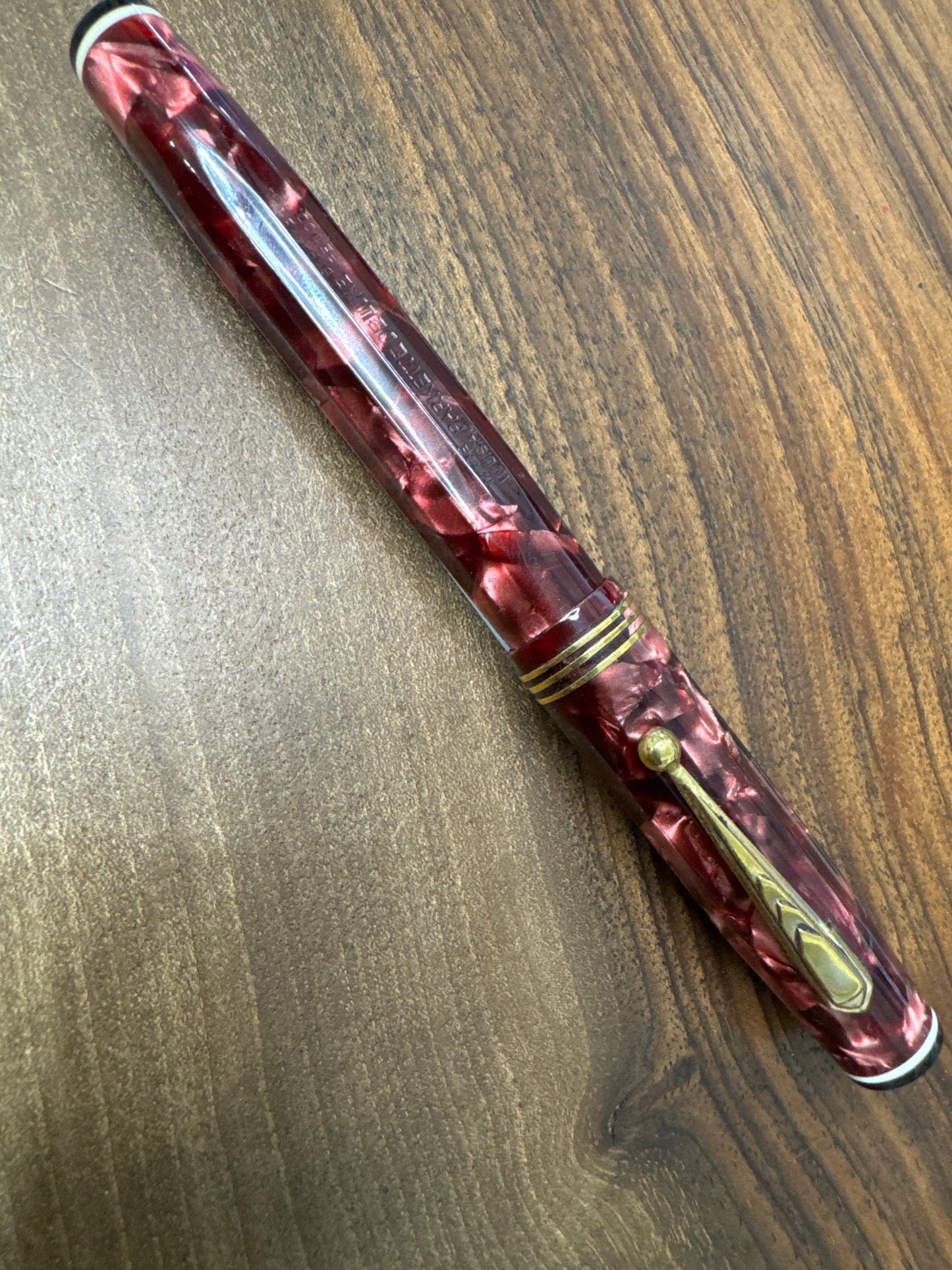 Parkette DeLuxe 12-Sided Burgundy Celluloid Fountain Pen