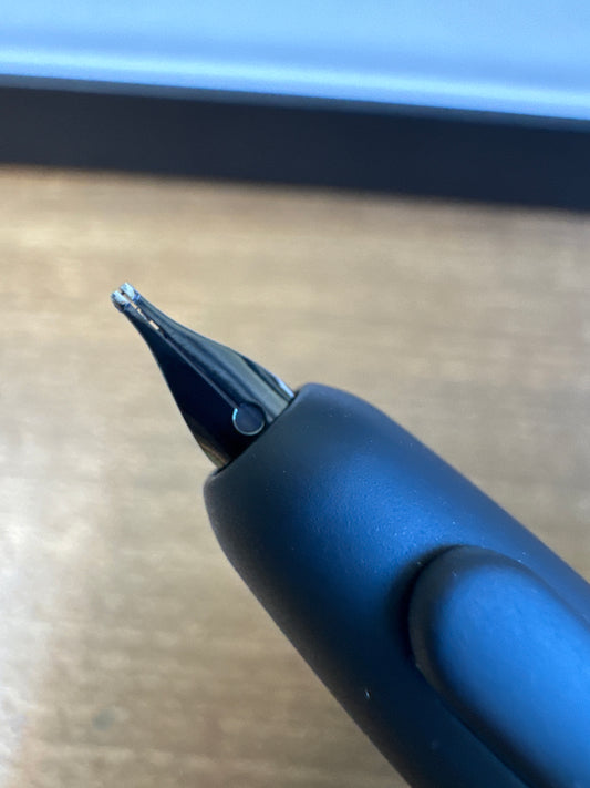 Pilot Vanishing Point (or Decimo) Fountain Pen with JOURNALER nib