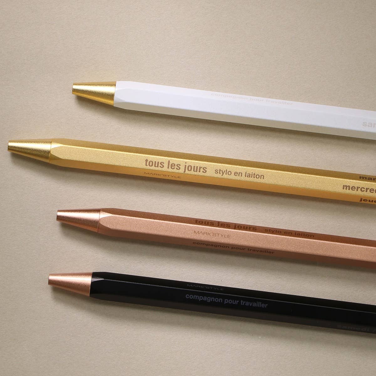 Gel Brass Ballpoint Pen / MARK'STYLE: Gold