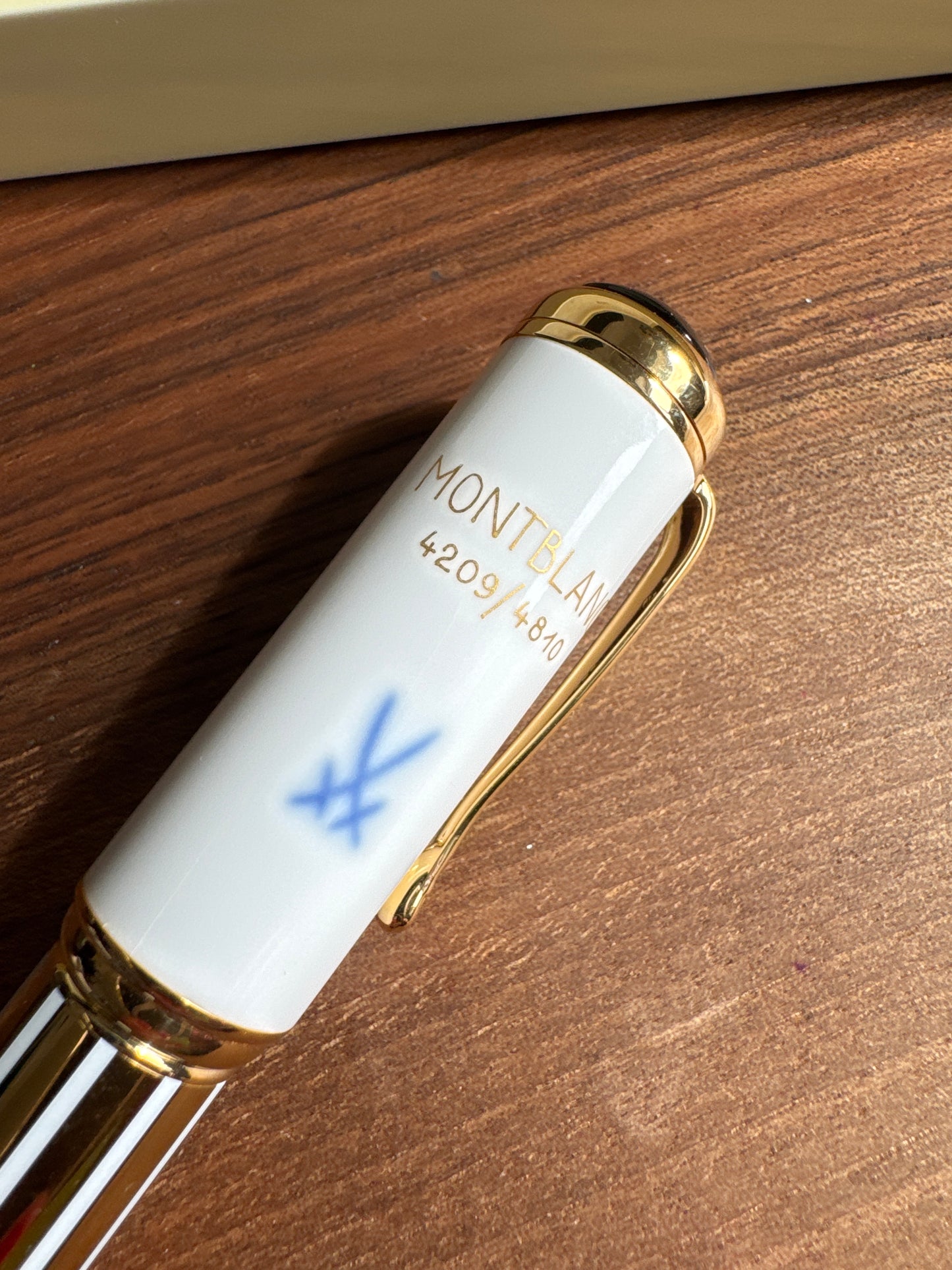 Montblanc Marquise de Pompadour Limited Edition Fountain Pen