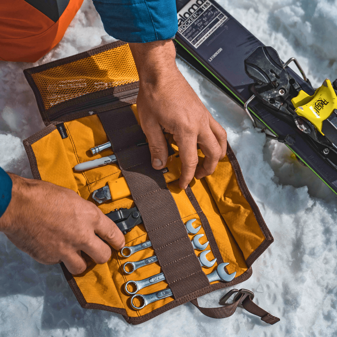 Lochby Tool Roll: Bumblebee