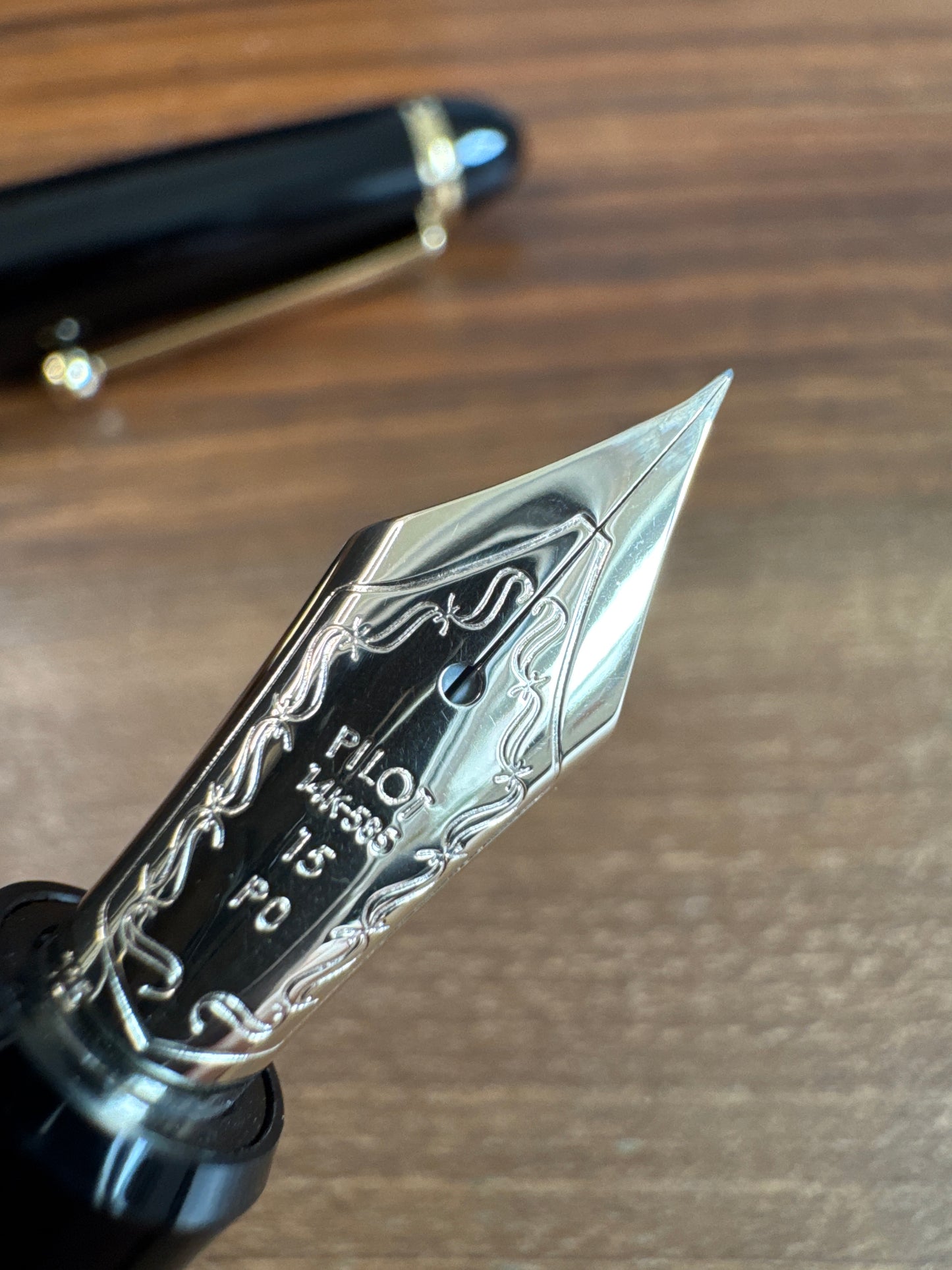 Pilot Custom 743 Fountain Pen Black with POSTING nib