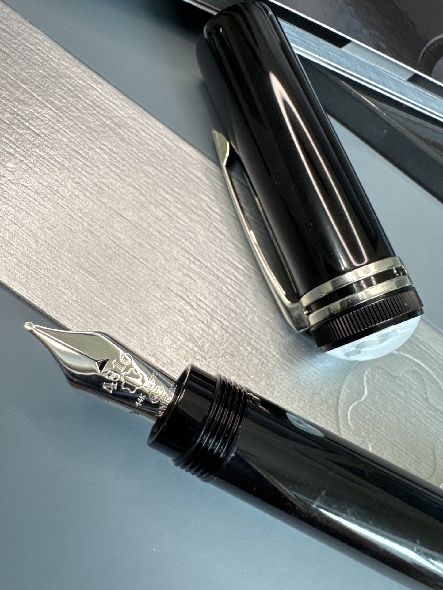 Montblanc Heritage 1912 Black Special Edition Safety Fountain Pen