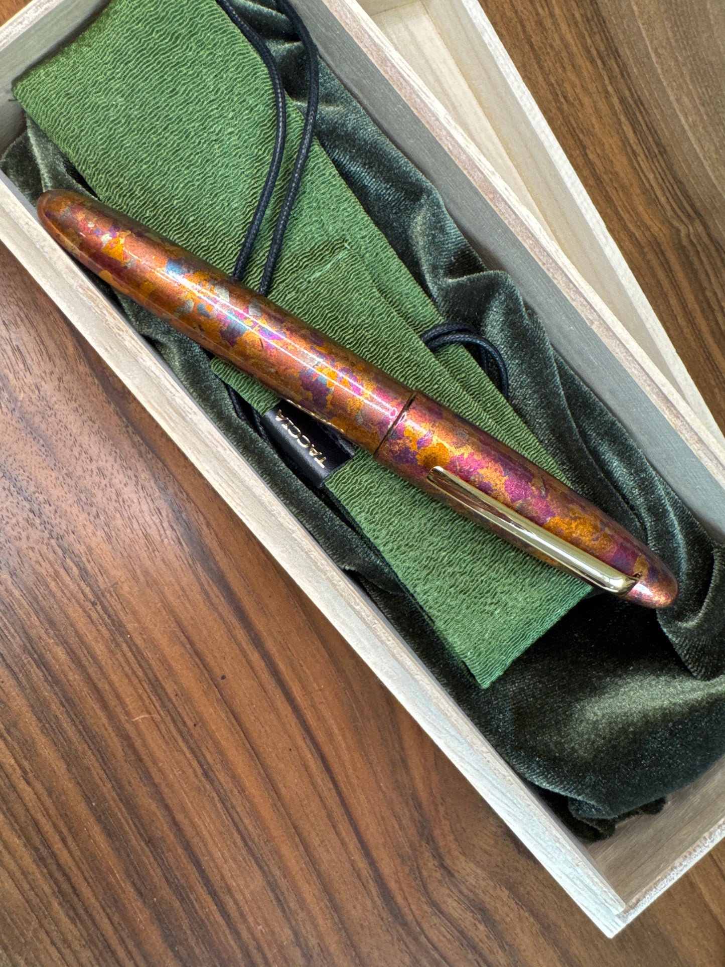 Taccia Leisurely Passage of Time- Sunset Sky Fountain Pen-Medium Fine Nib