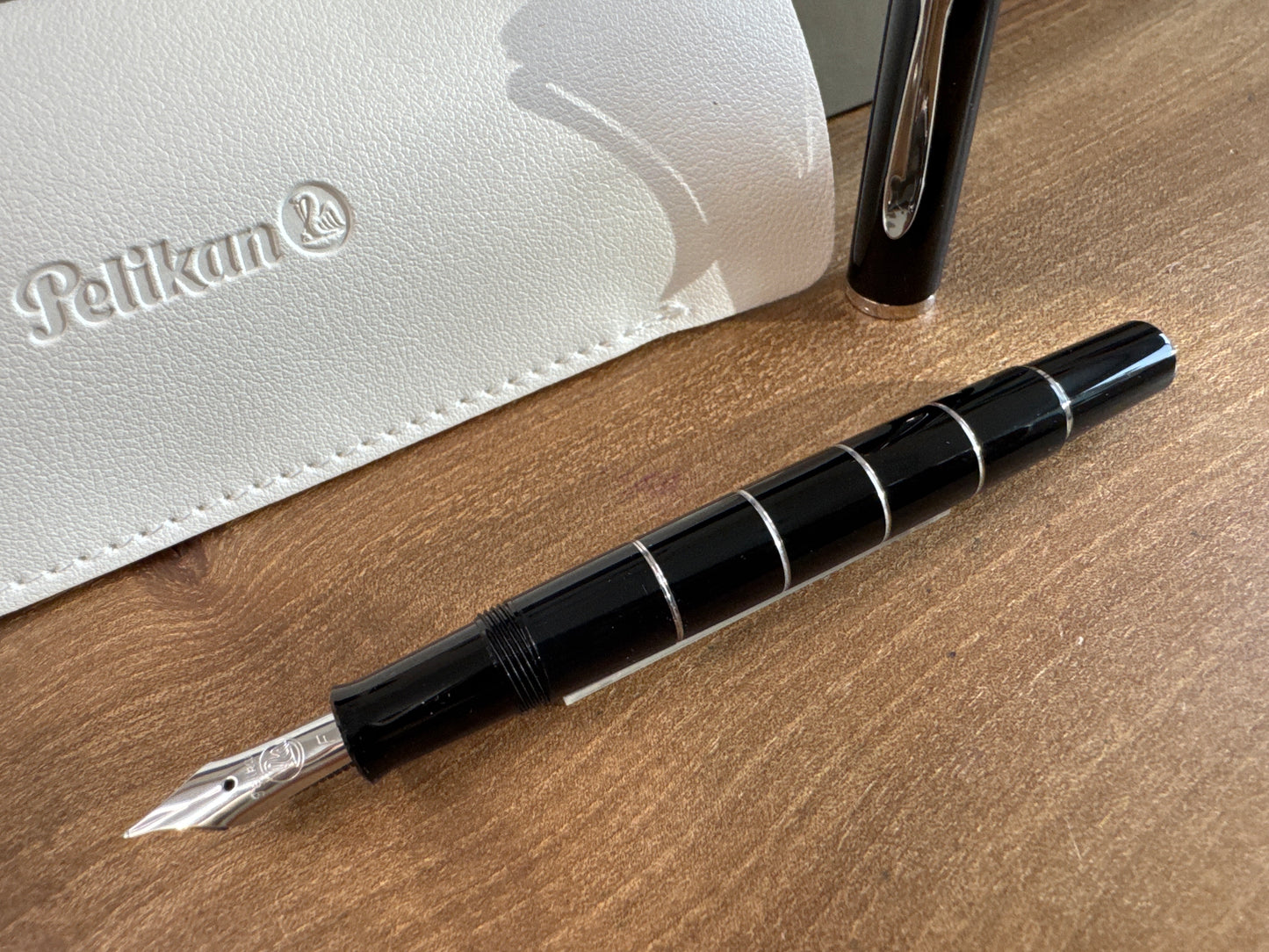 Pelikan M215 Fountain Pen Rings