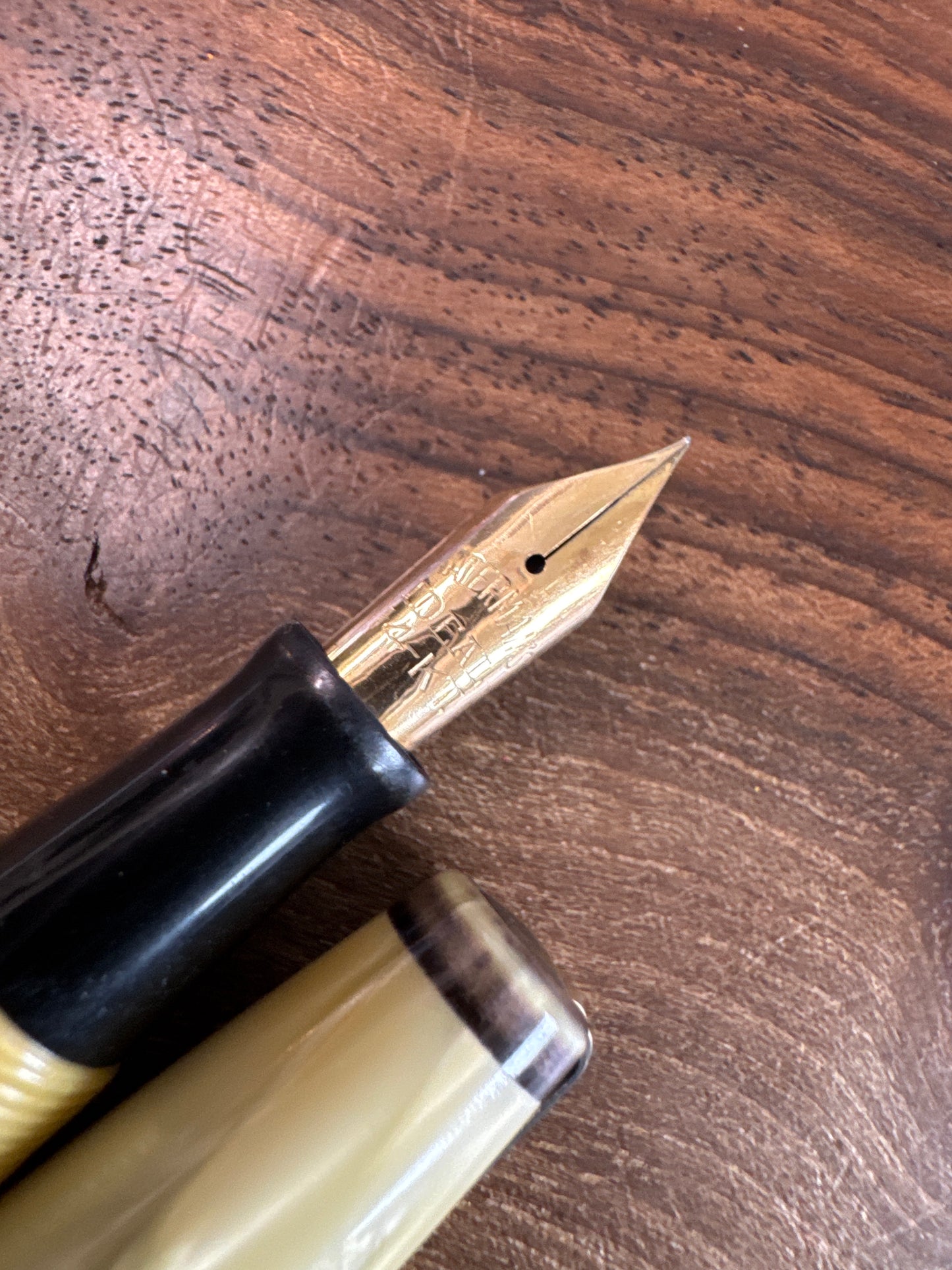 Watermans Ivory Red/Brown Band Nurses Fountain Pen