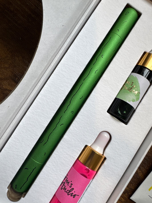 Tom's Studio Pickle Pen ORI Special Edition