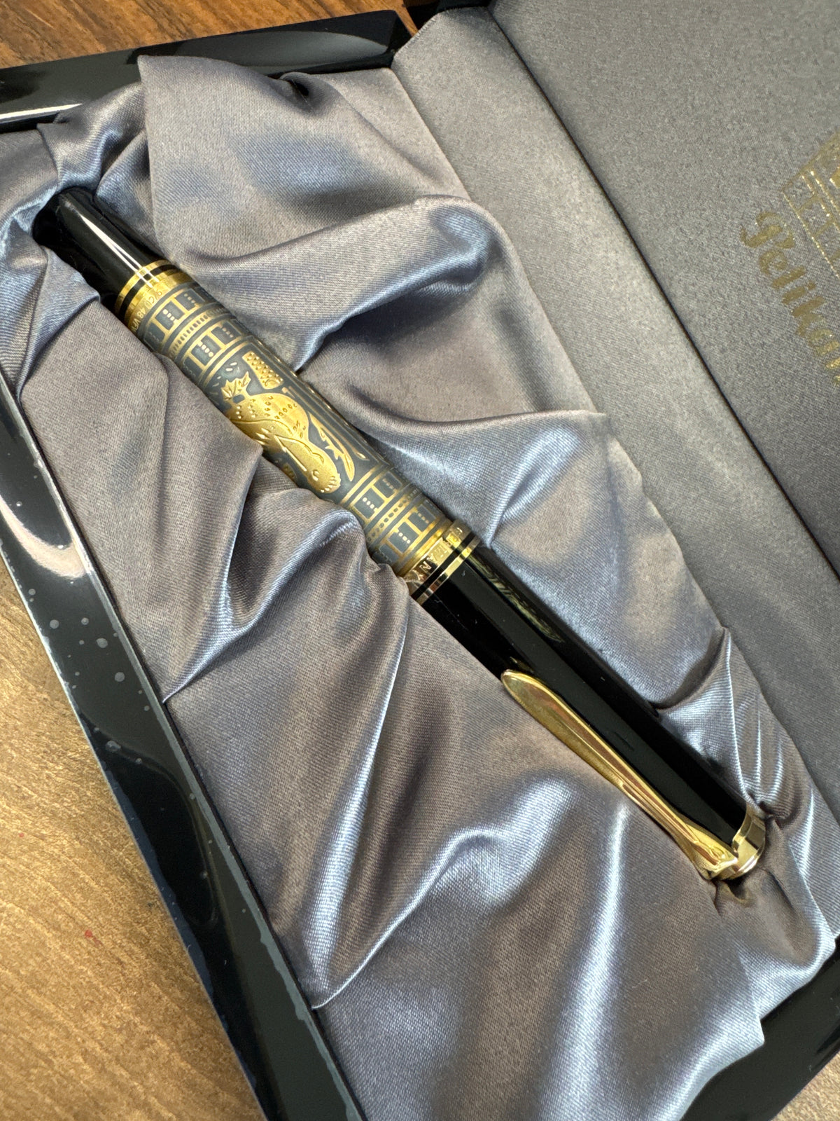 Pelikan M900 Toledo Fountain Pen EF nib