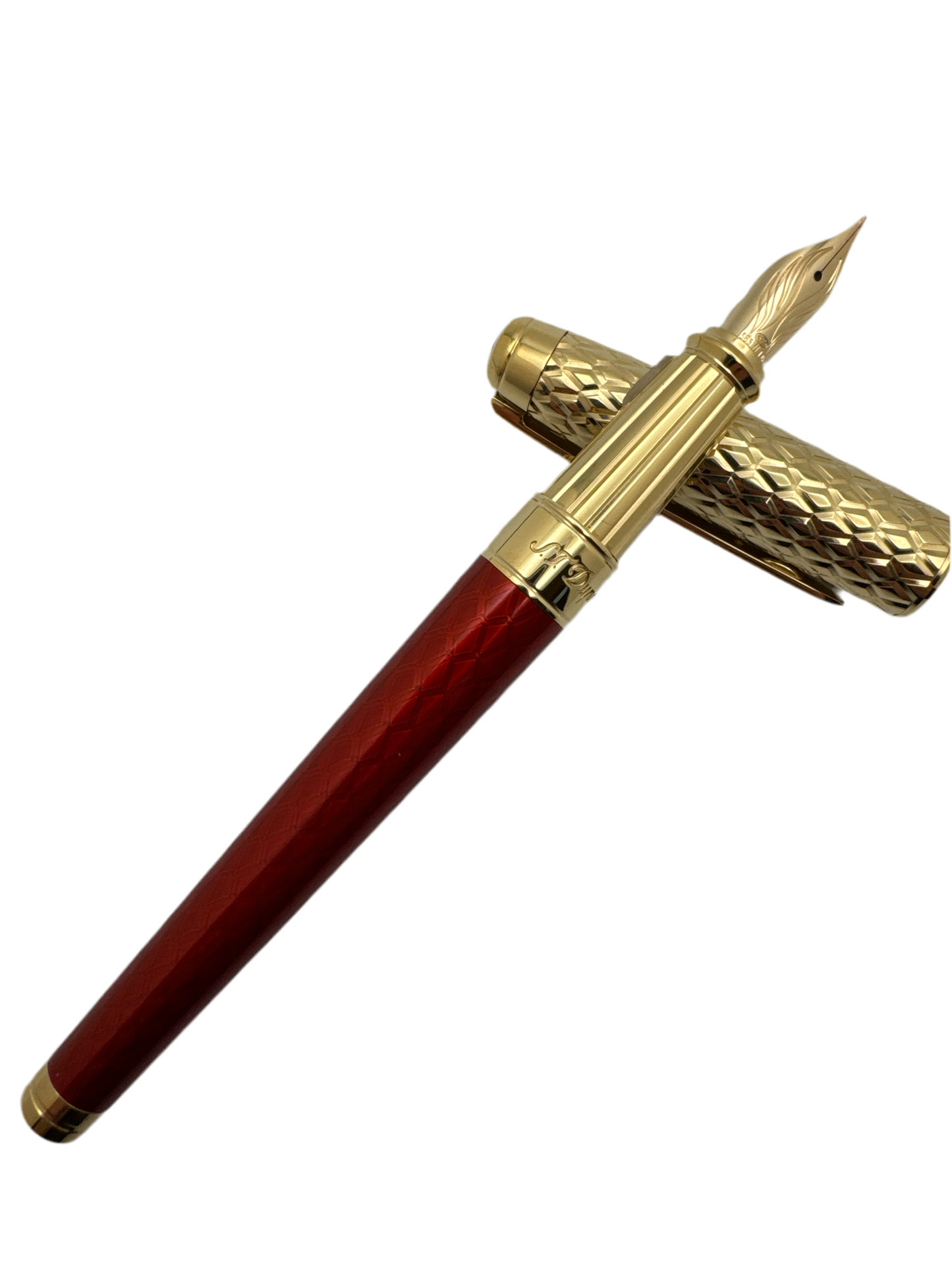 S.T. Dupont Line D Eternity Dragon Scale Guilloche Burgundy & Gold Fountain Pen,