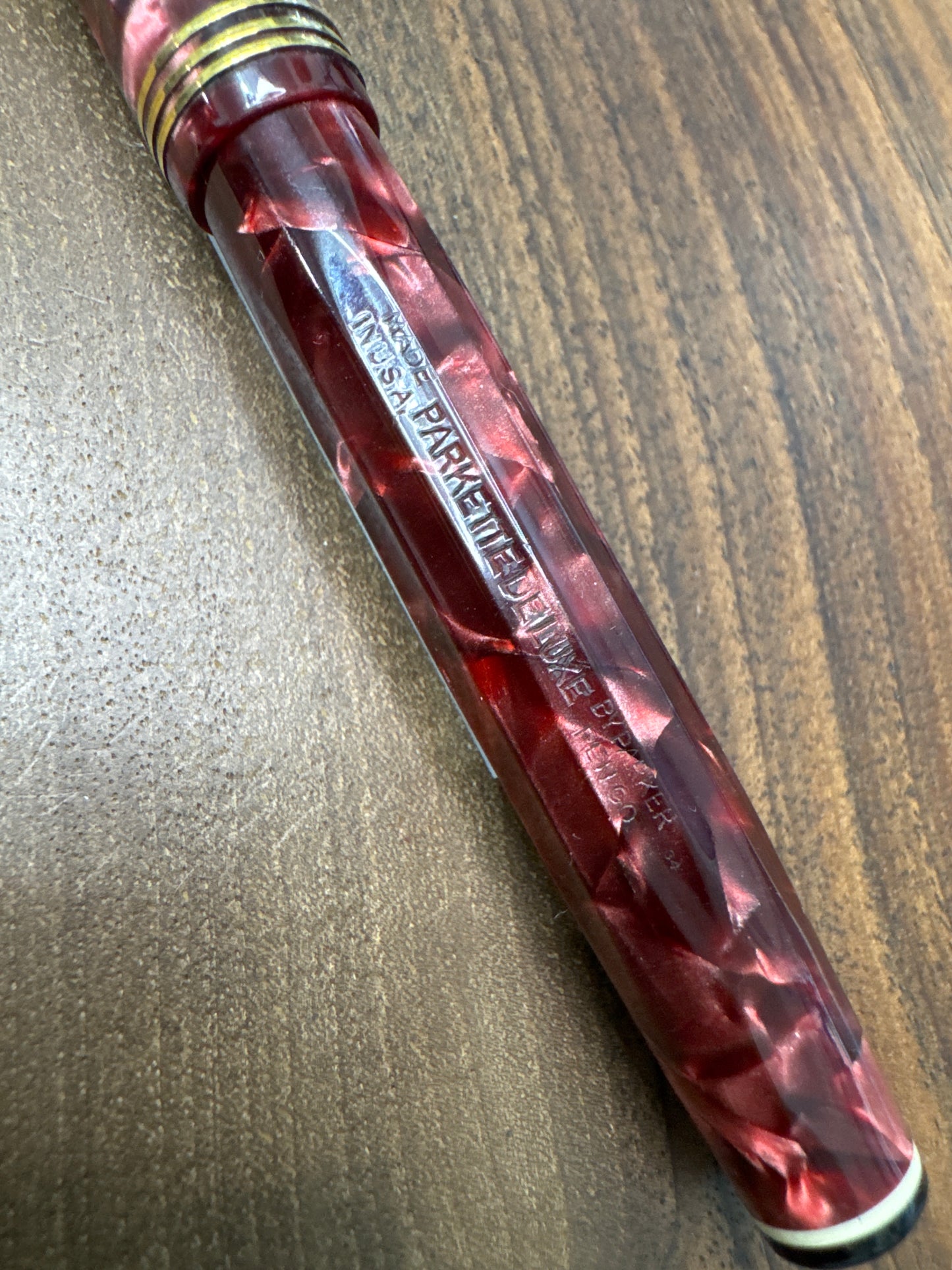 Parkette DeLuxe 12-Sided Burgundy Celluloid Fountain Pen