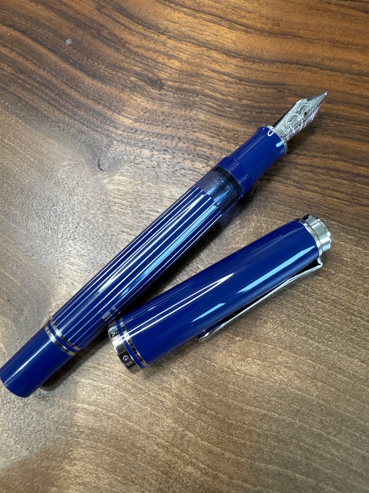Pelikan Souveran M815 Metal Striped Blue Special Edition Fountain Pen Medium Nib