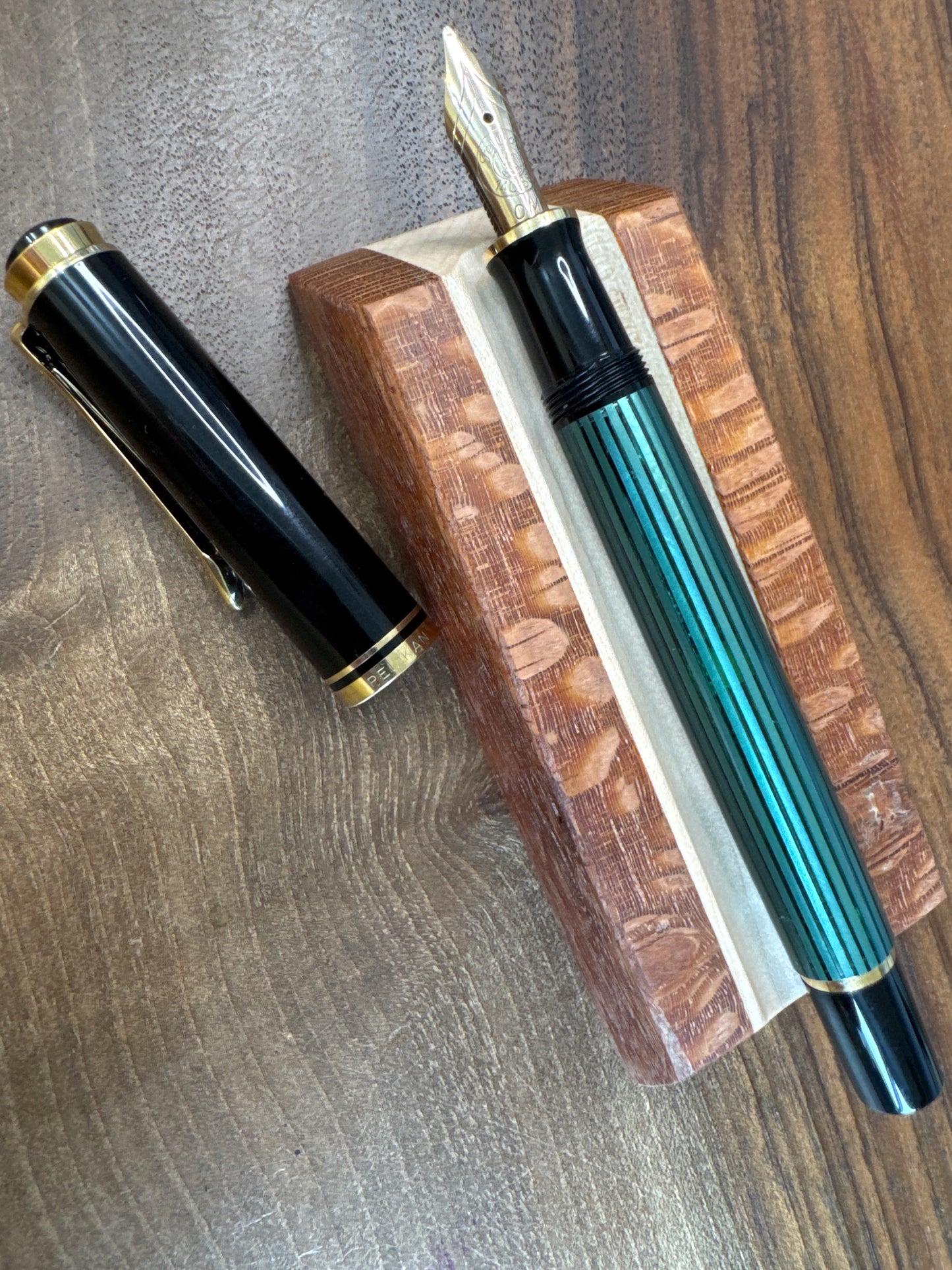 Pelikan M400 1990's Green and Black Fountain Pen OM nib