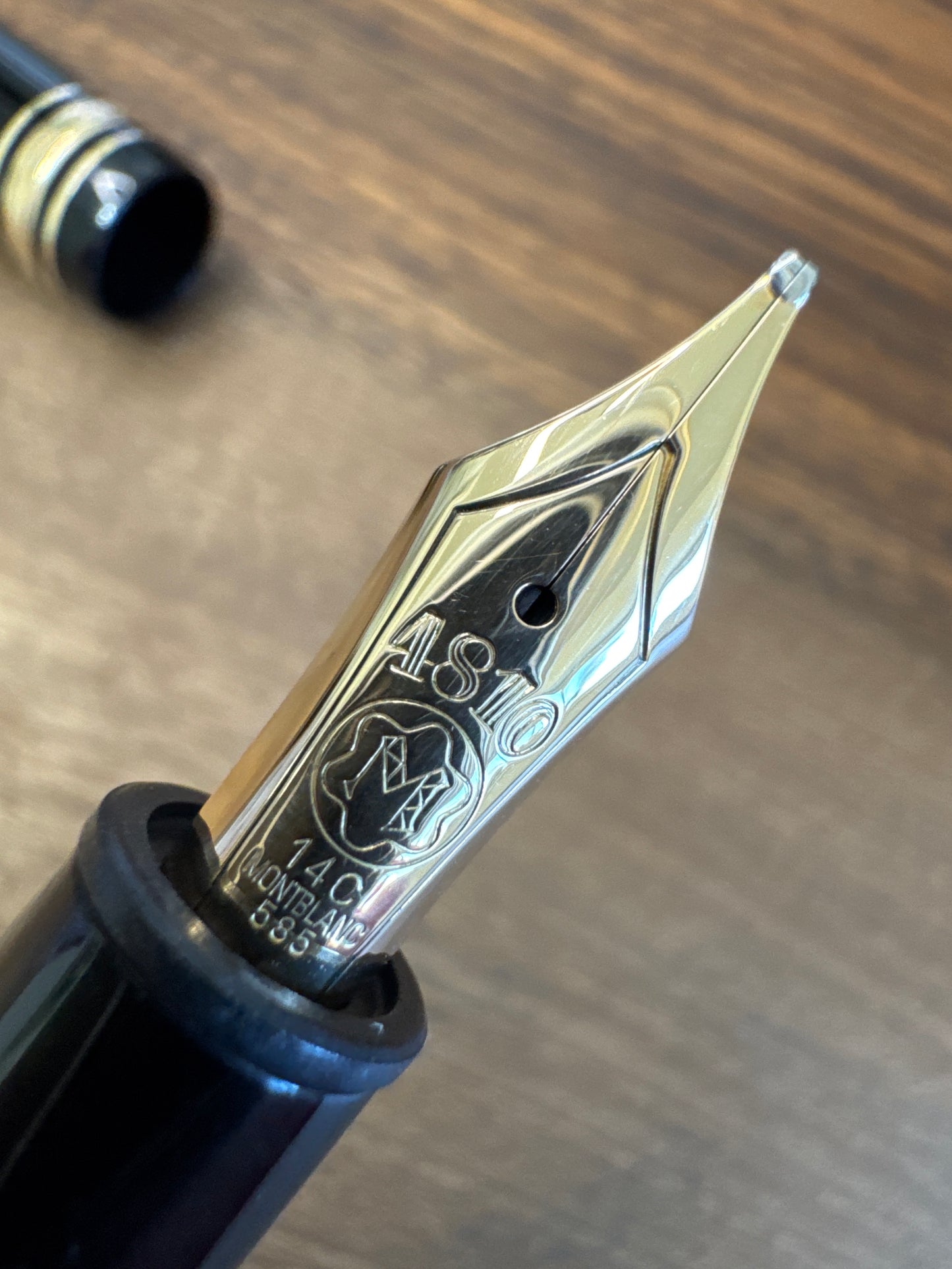 Montblanc Legrand 146 Fountain Pen 14c BB nib