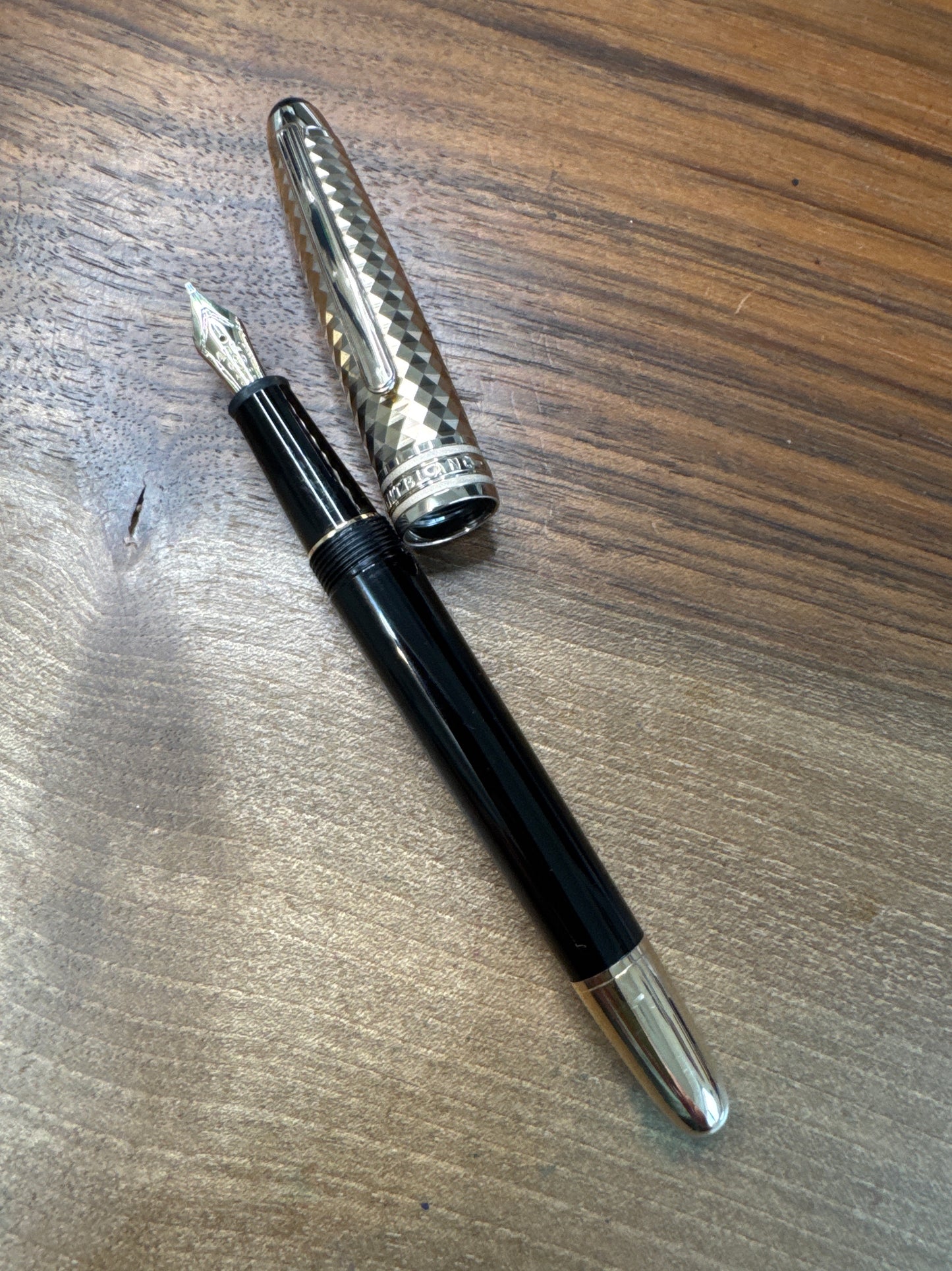 Montblanc Geometry Doue Fountain Pen