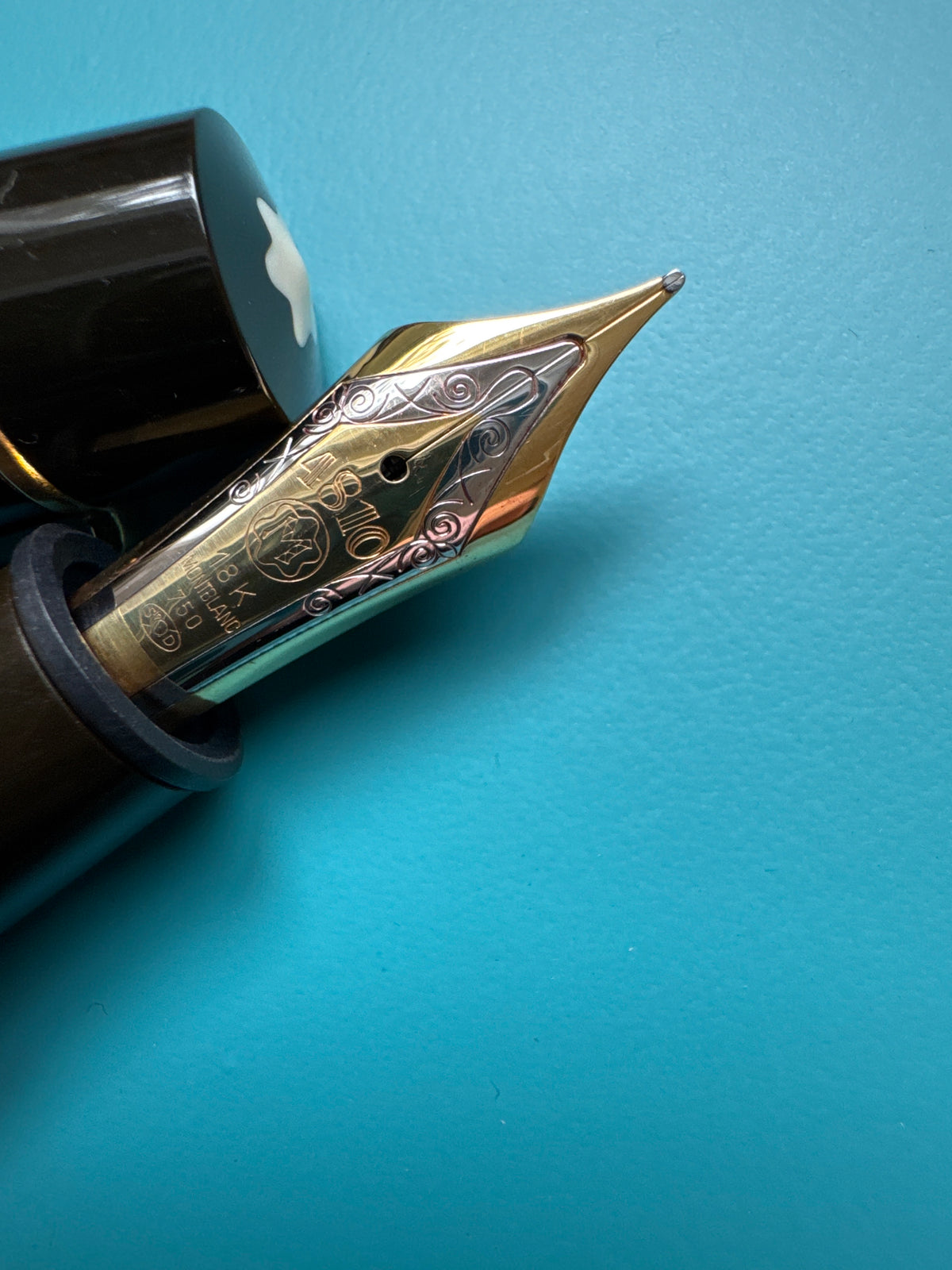 Montblanc Writers Edition Hemingway Fountain Pen