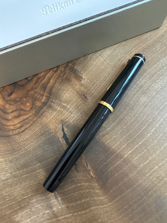 Pelikan P200 (Cartridge) Fountain Pen Black/Gold
