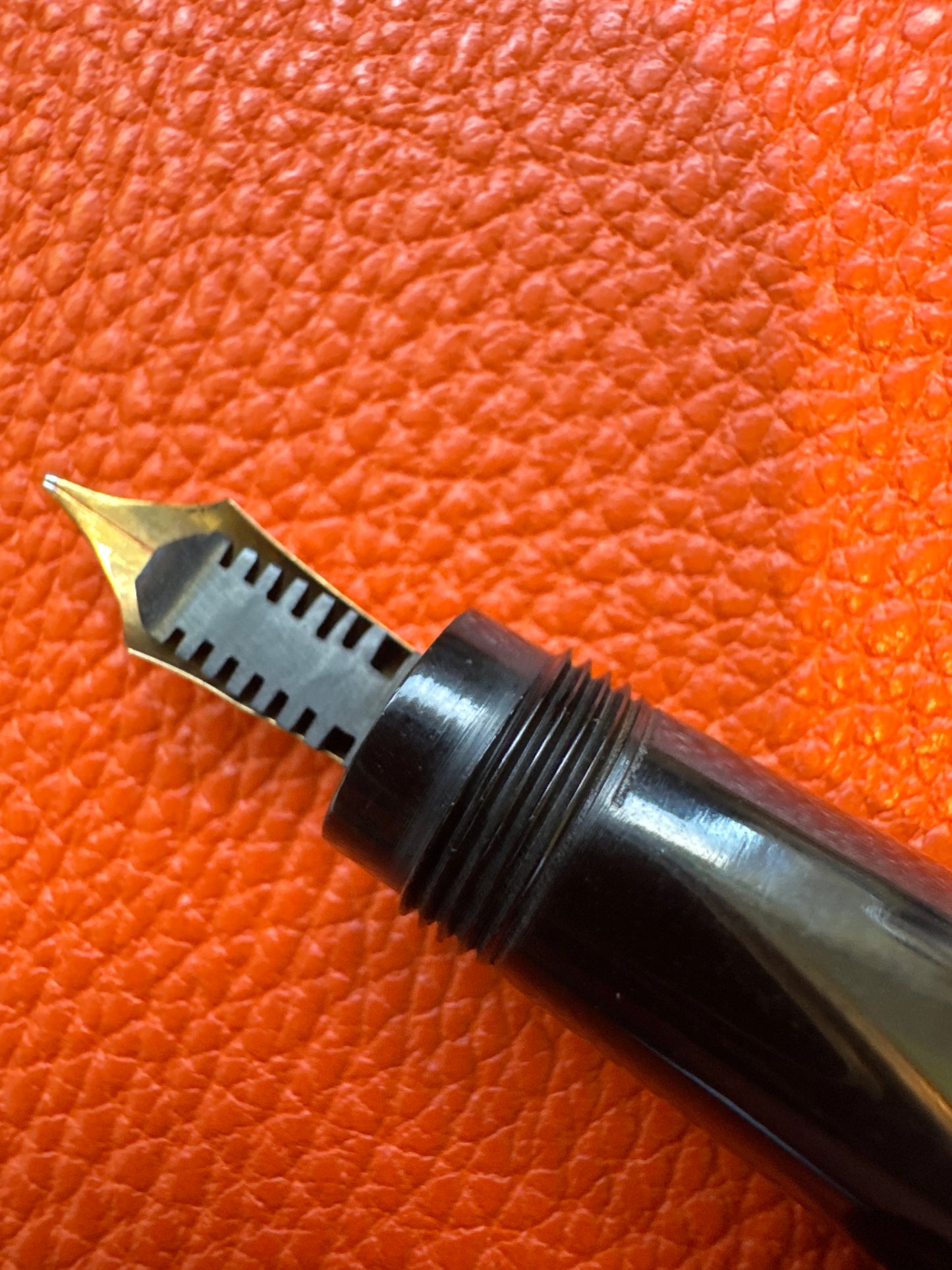 Rally 18K Black Vertical Chased Hard Rubber Safety Fountain Pen