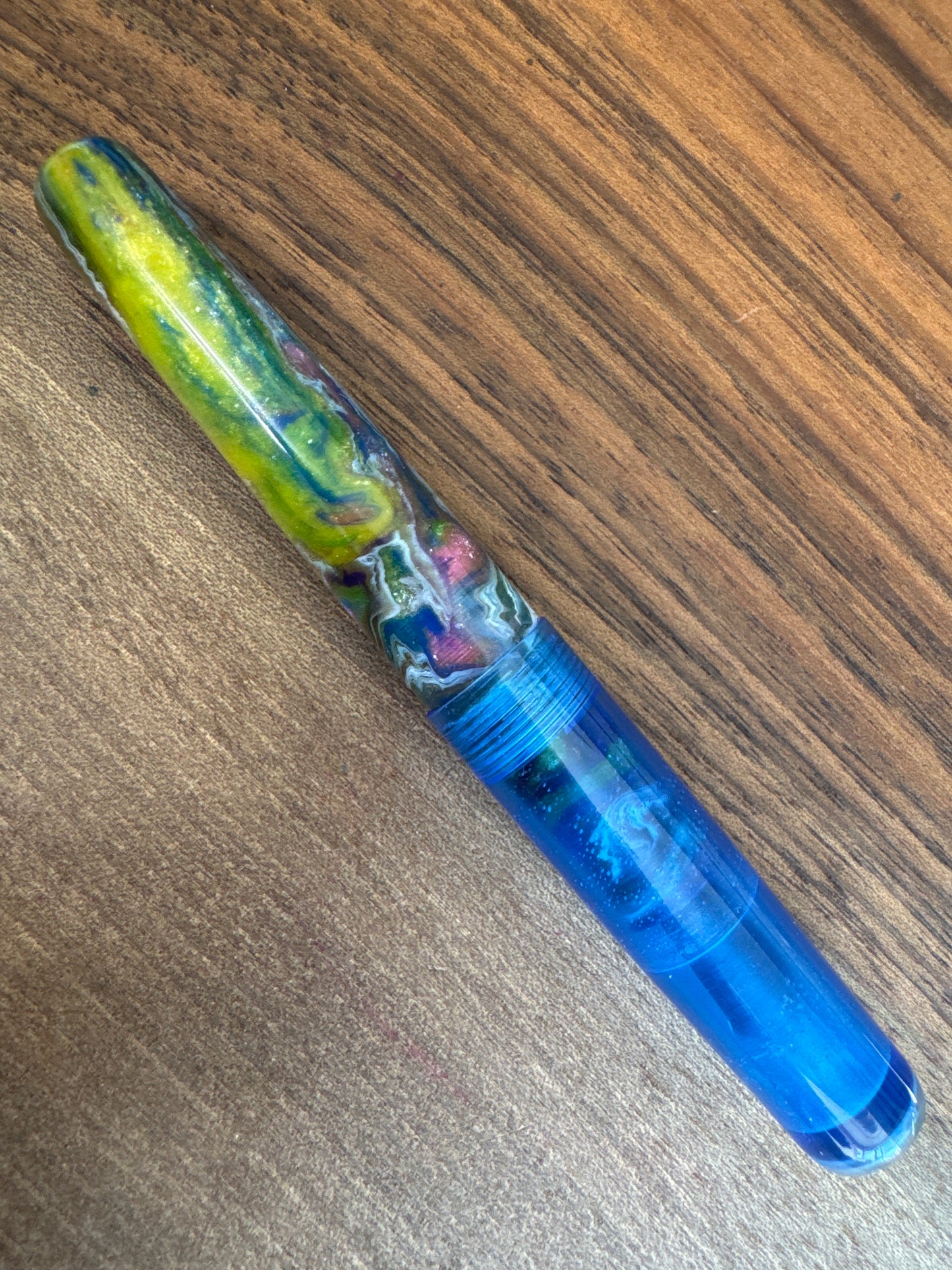 Hinze Pen Co Taschenstift Fountain Pen Atlantis Rising w/acrylic cap