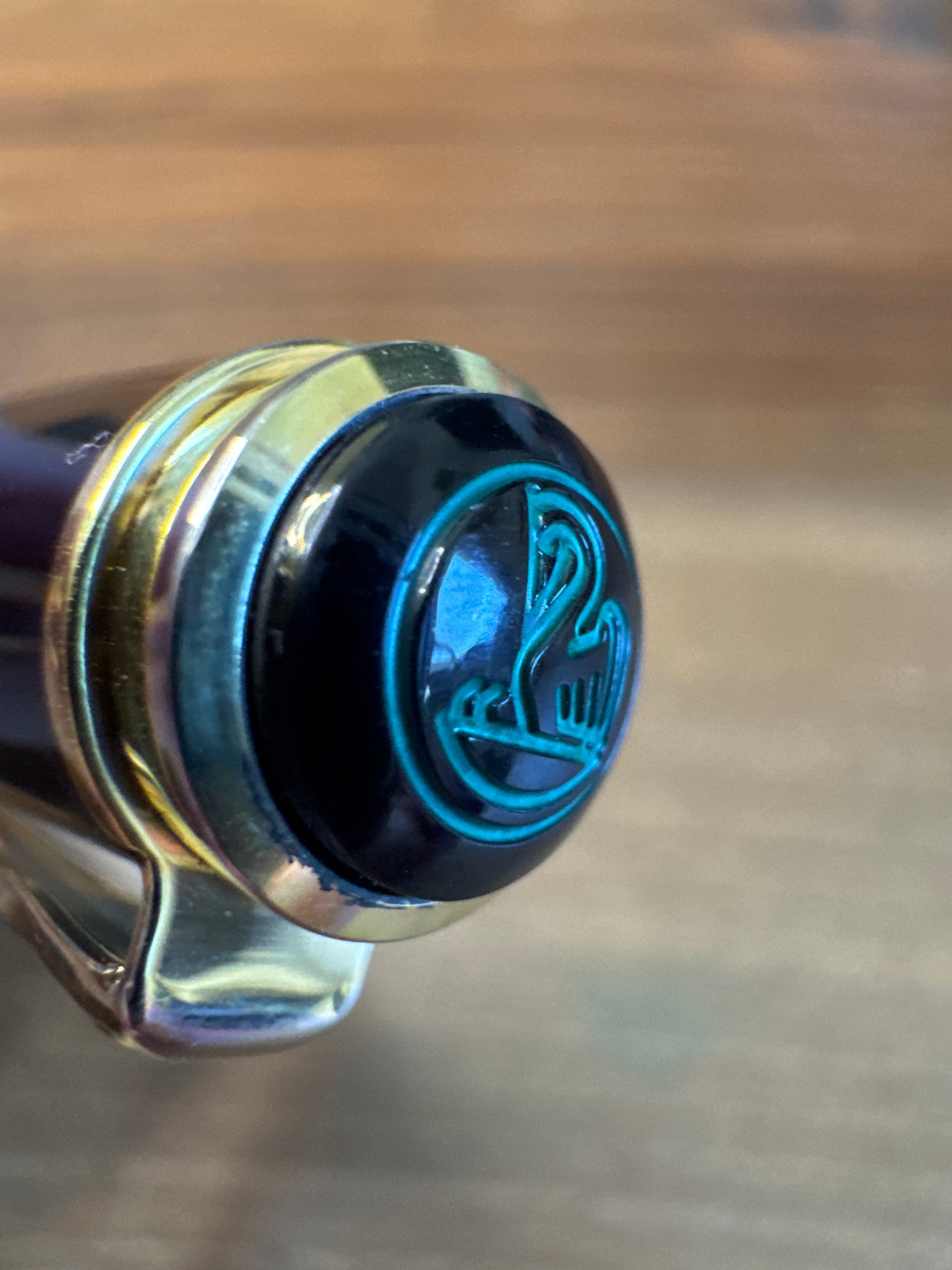 Pelikan M400 W Germany Fountain Pen. Medium Nib